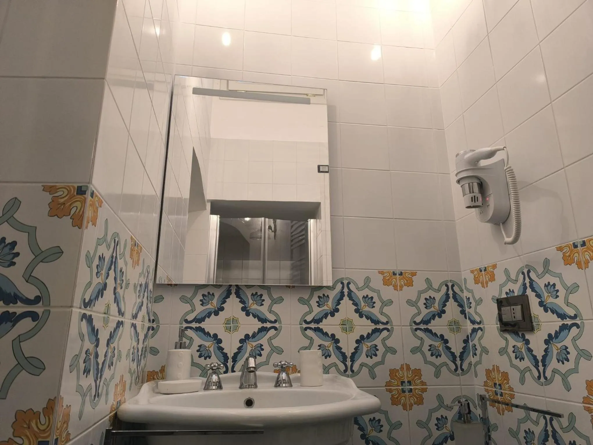 Bathroom in The Crown Palace - Gallipoli