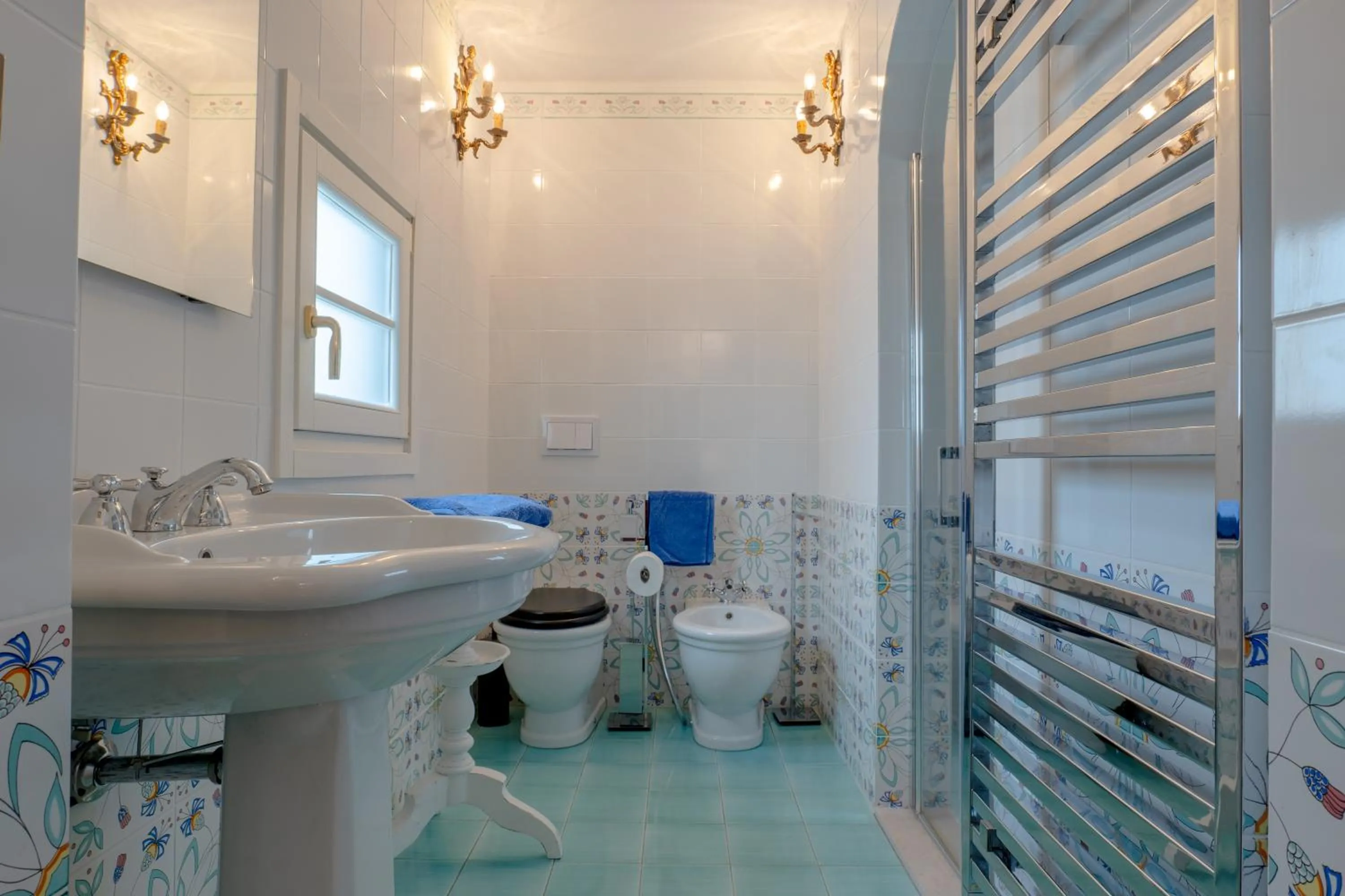 Bathroom in The Crown Palace - Gallipoli