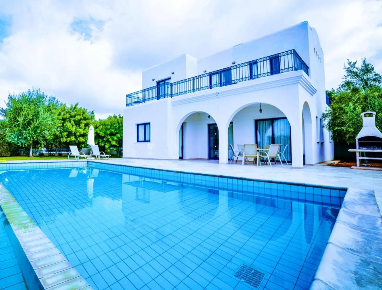 Azzurro Holiday Villas