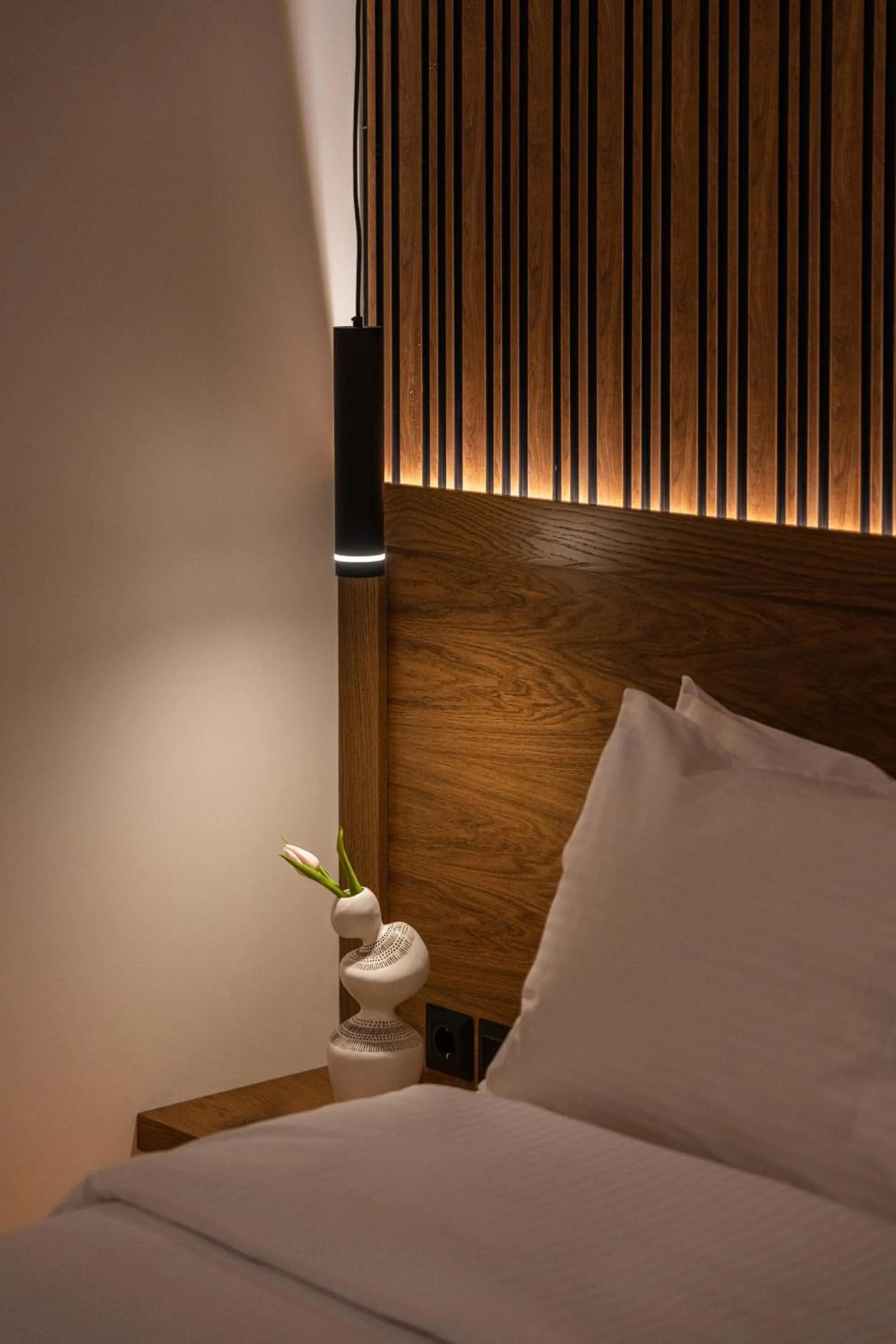 Bed in Volos Inn Hotel