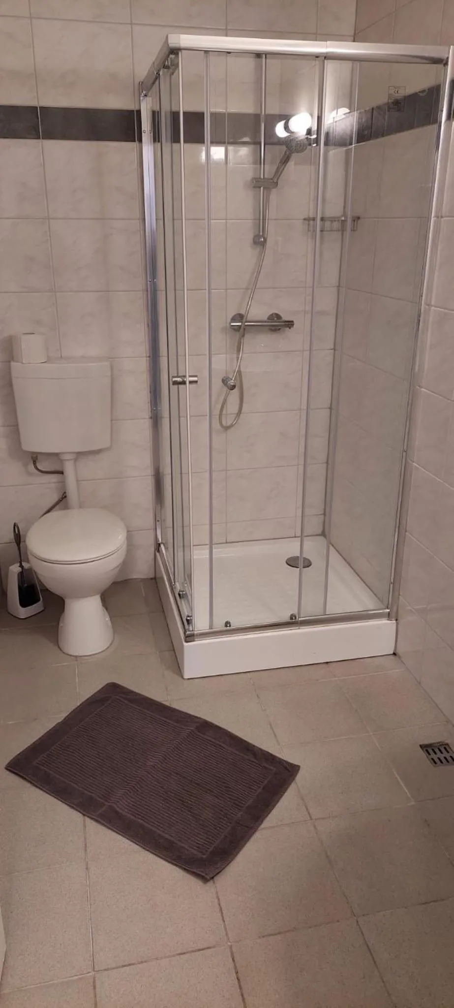 Shower in Schulungszentrum Töplitz