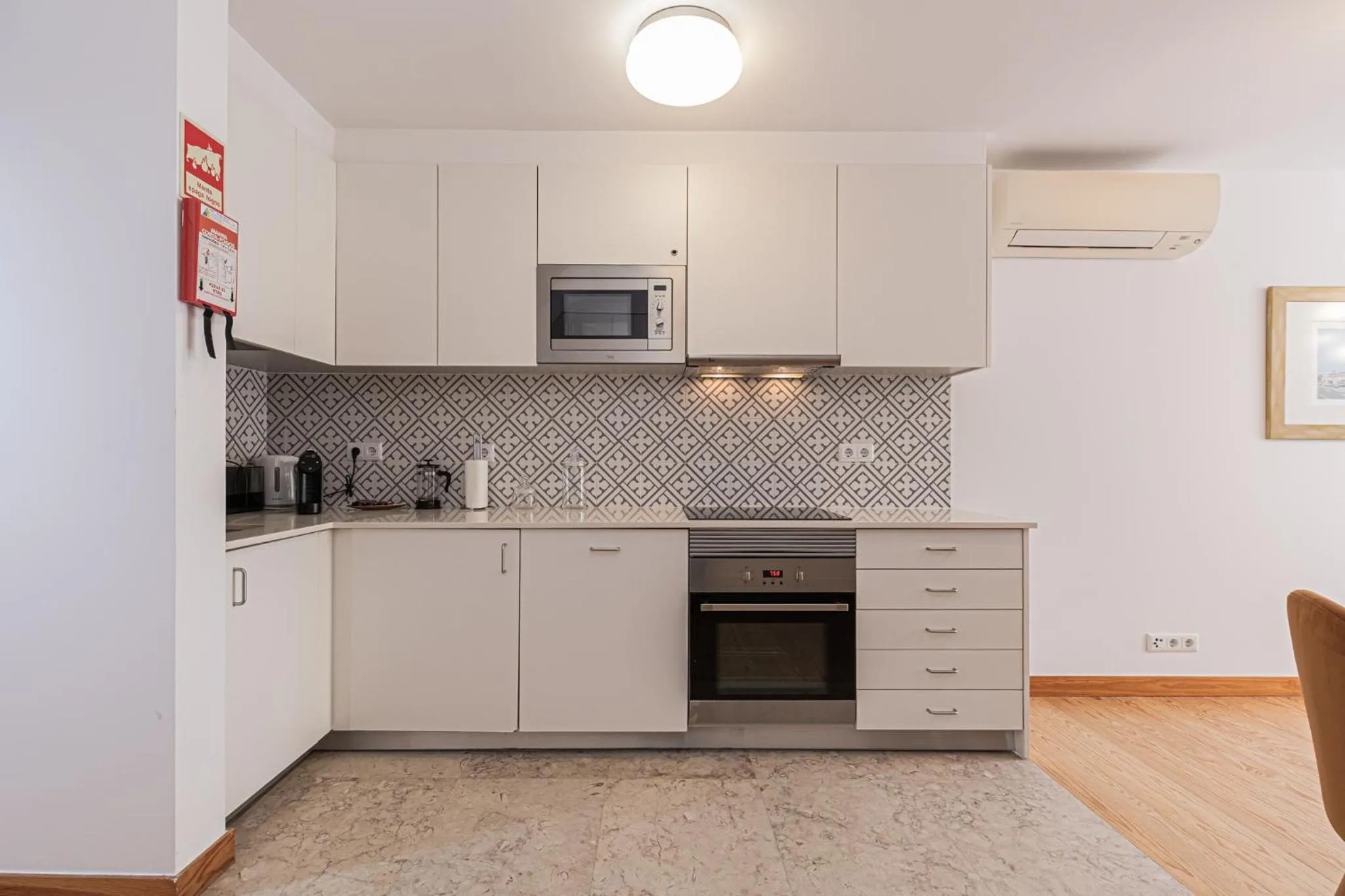 Kitchen or kitchenette in Barbadinhos Apartments in Lisbon Historic Neighborhood