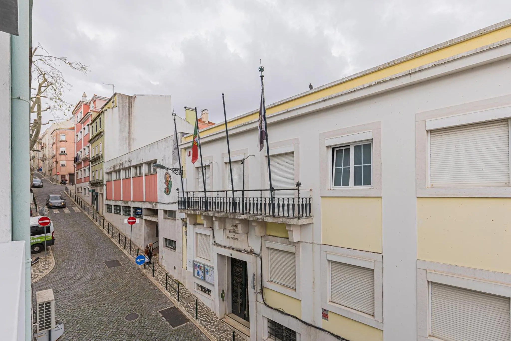 Street view in Barbadinhos Apartments in Lisbon Historic Neighborhood