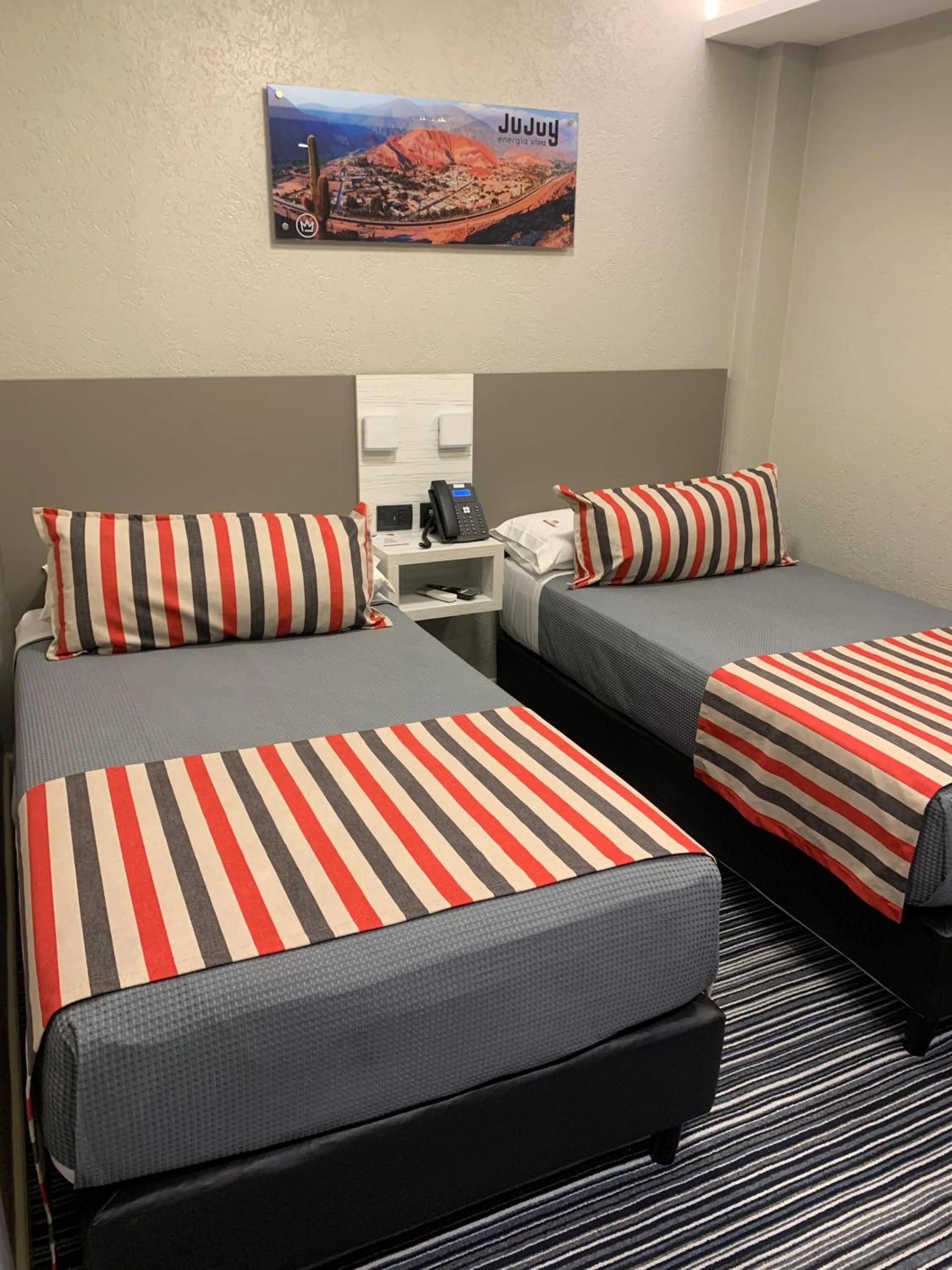 Photo of the whole room, Bed in Benjamín I