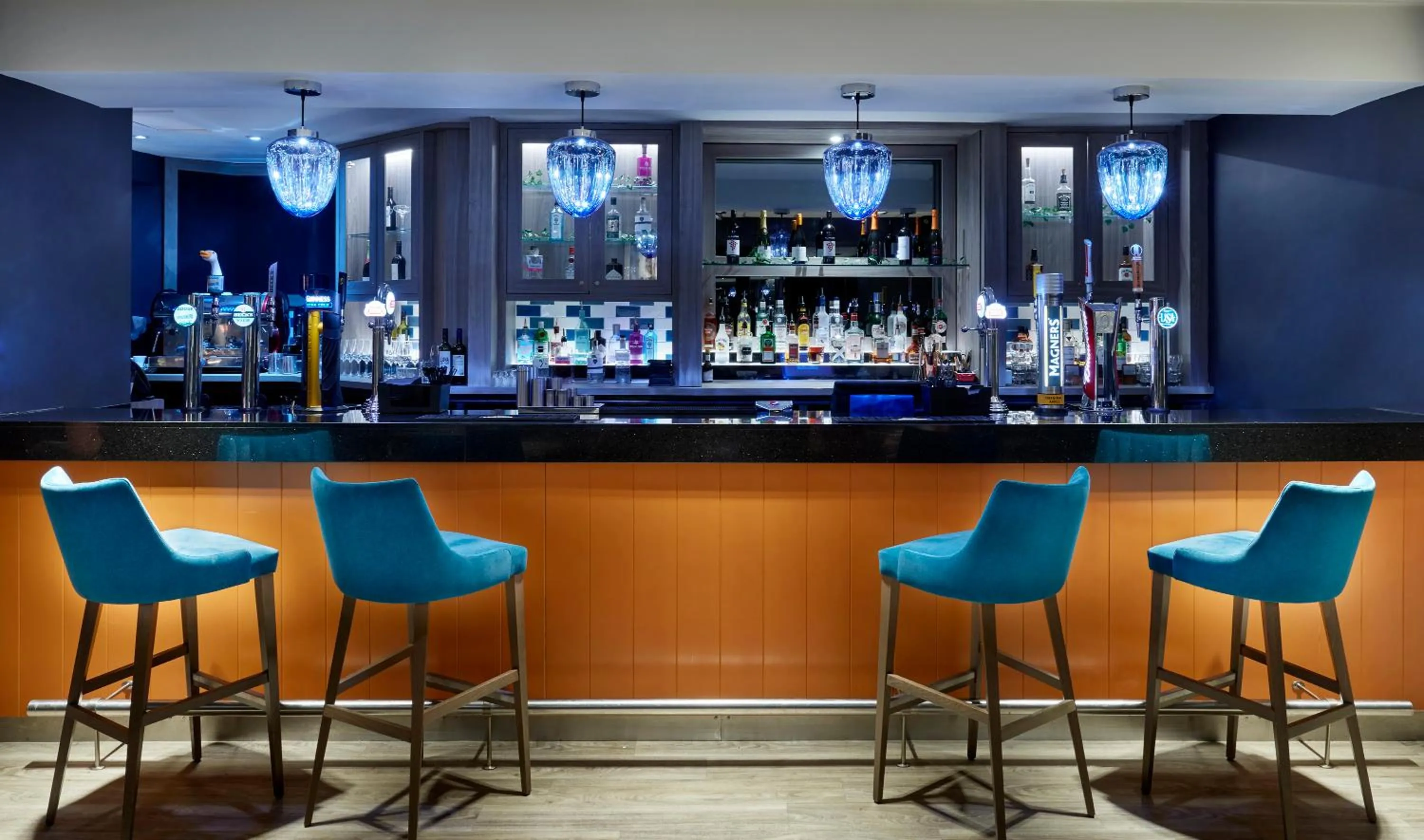 Lounge or bar in Leonardo Edinburgh Murrayfield