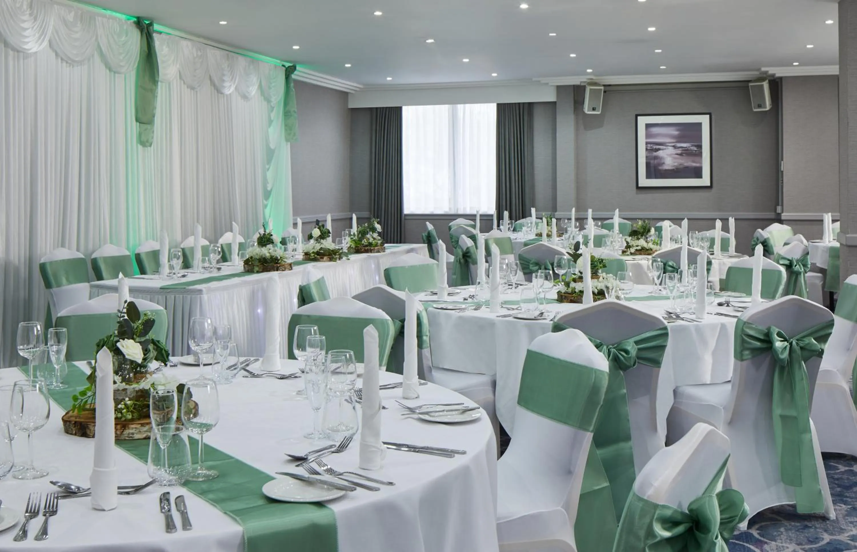 wedding in Leonardo Edinburgh Murrayfield