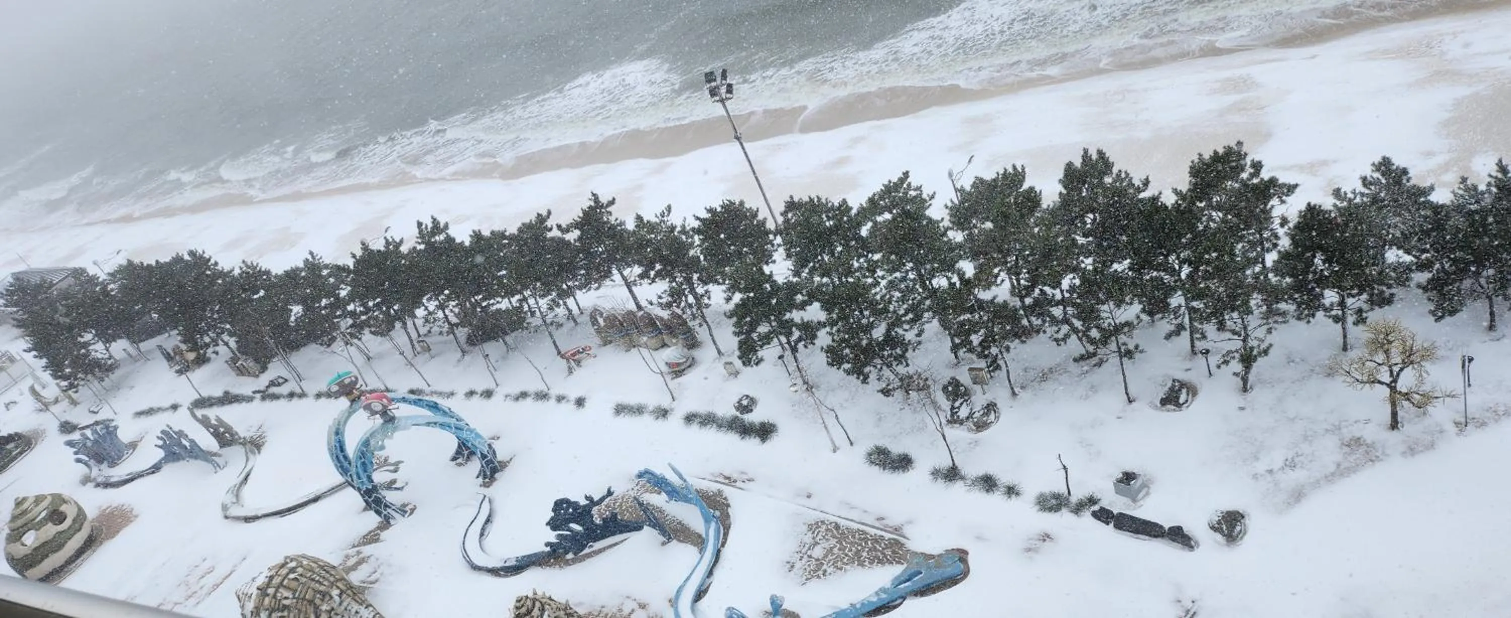 Natural landscape in Mud Beach Hotel
