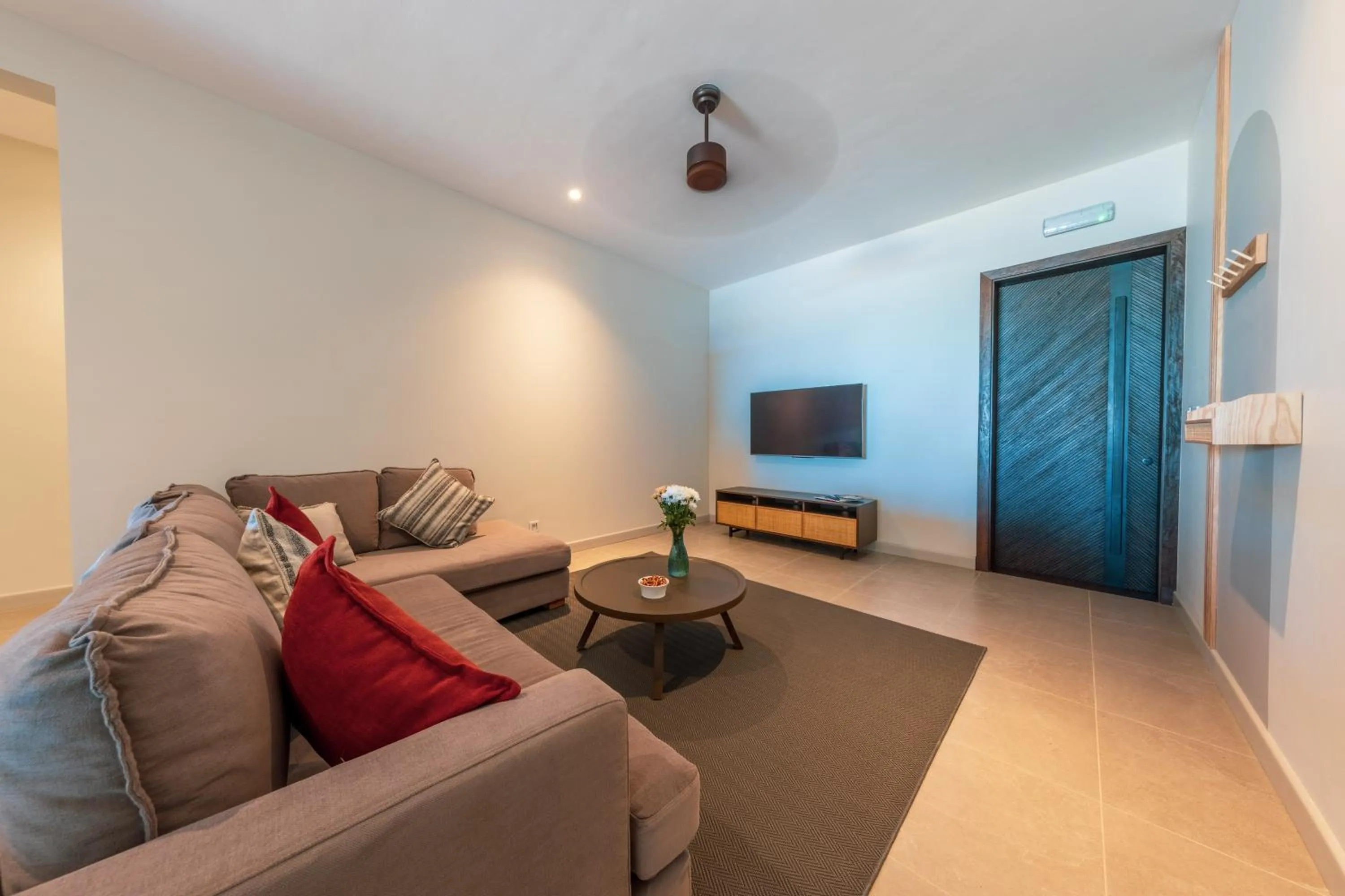 TV and multimedia in Beach & Mountain by Horizon Holidays