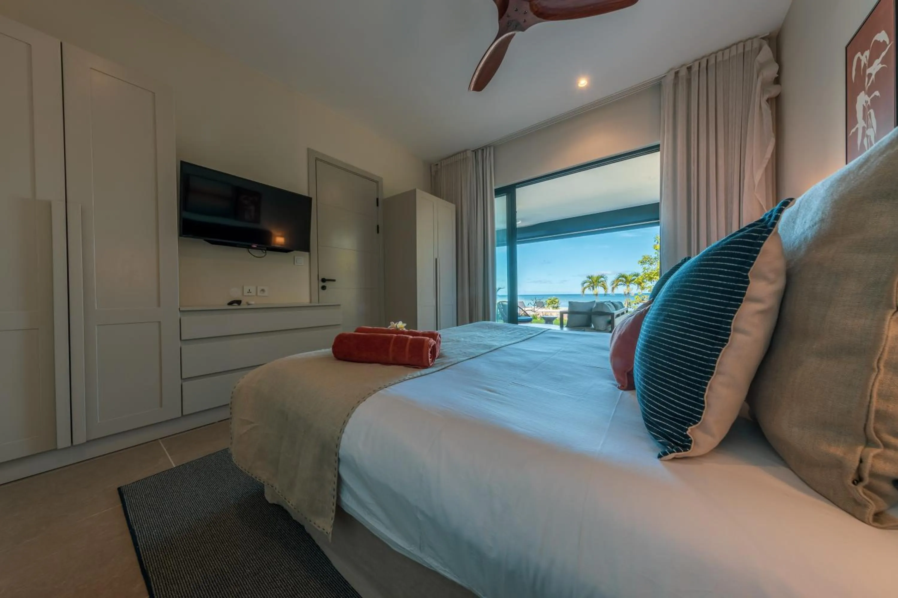 Bed in Beach & Mountain by Horizon Holidays