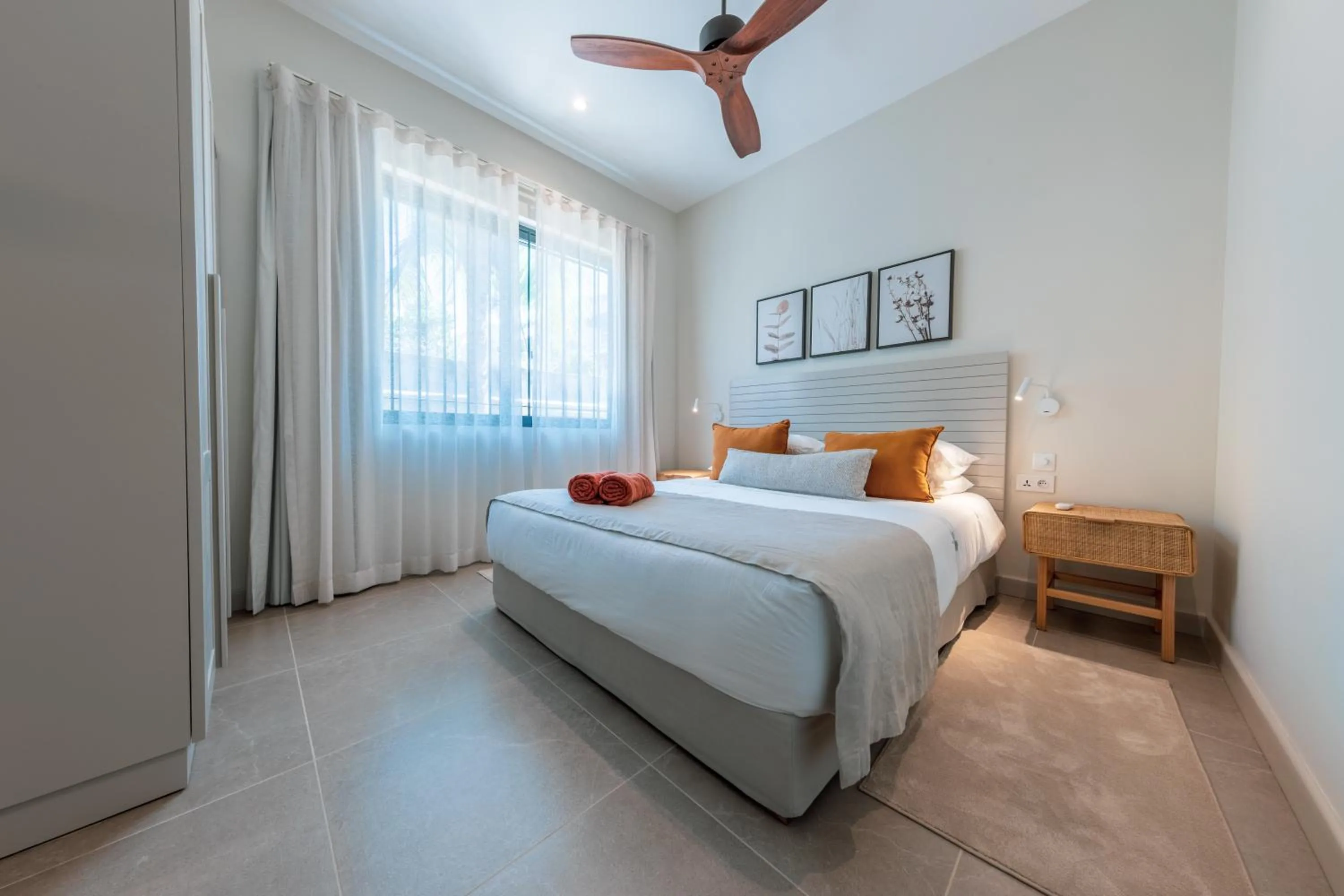 Bed in Beach & Mountain by Horizon Holidays