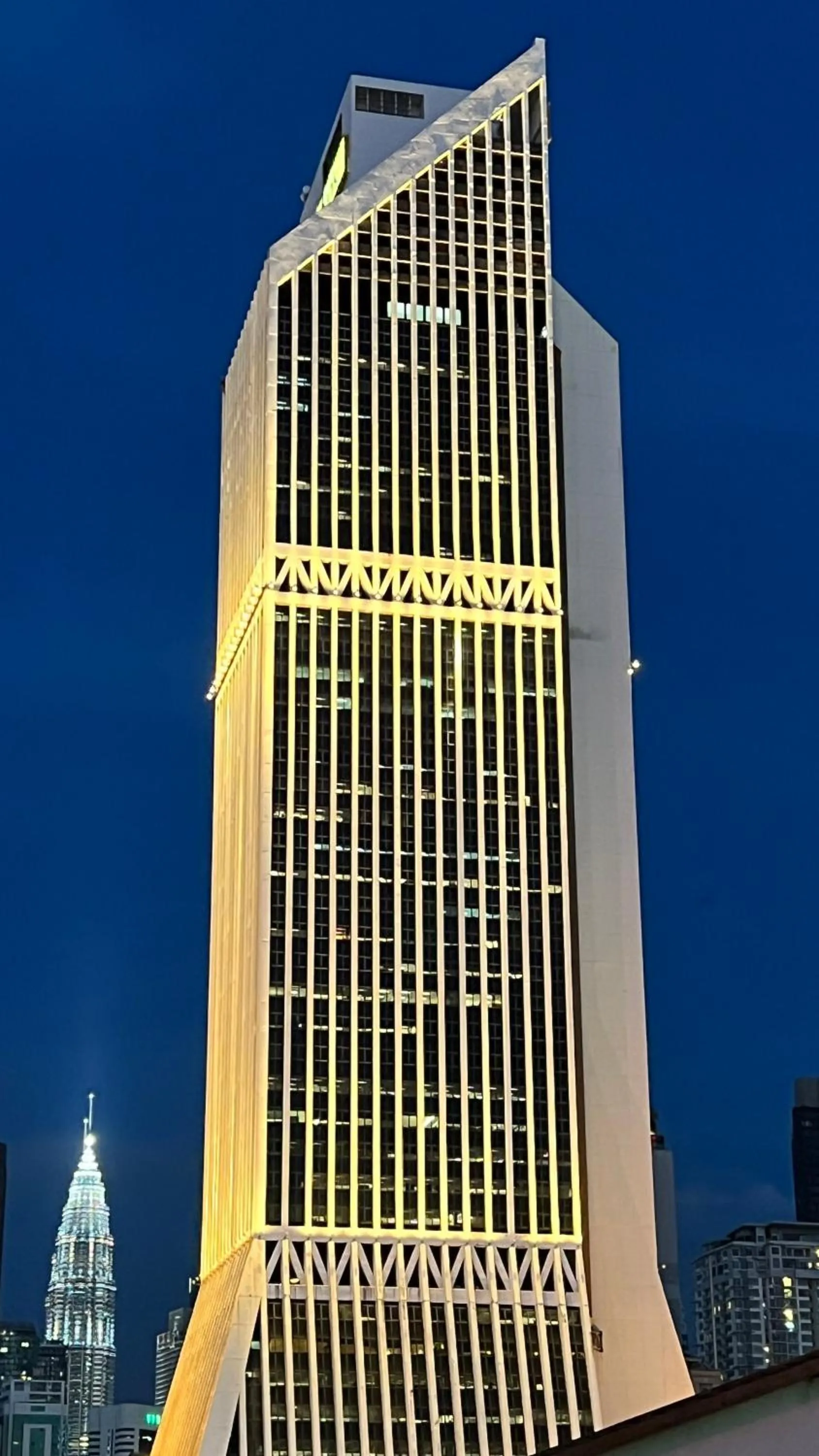 Night in Cojoy Hotel @ Chinatown