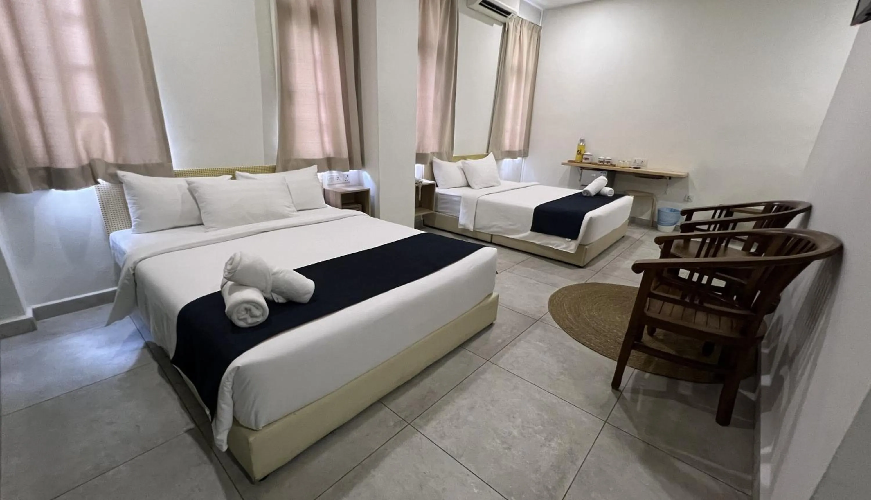 Bedroom, Bed in Cojoy Hotel @ Chinatown