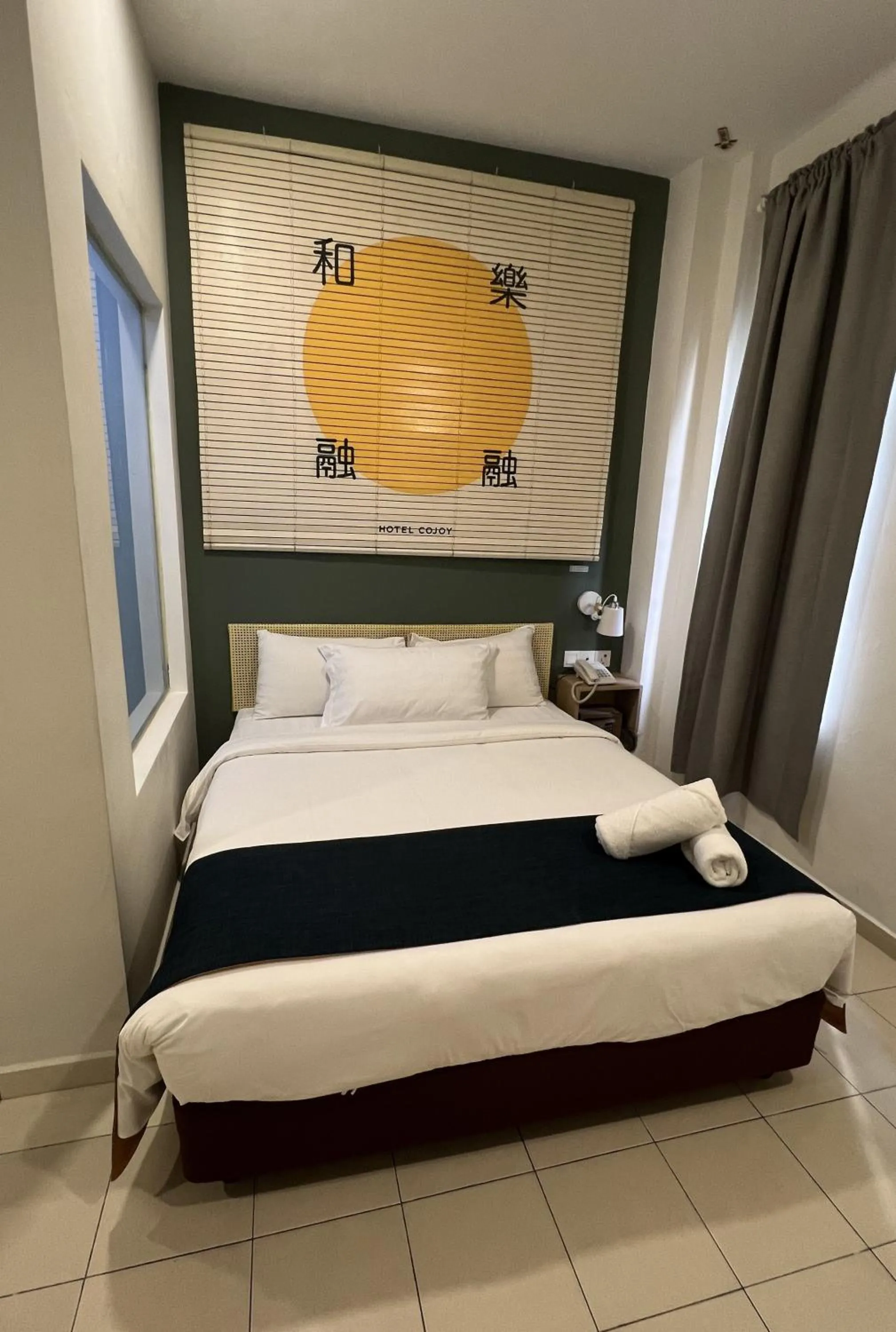 Bedroom, Bed in Cojoy Hotel @ Chinatown