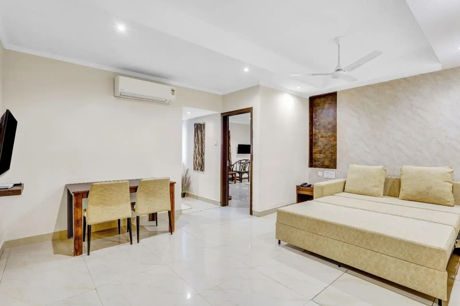 One-Bedroom Apartment in Blossoms Hotel & Service Apartments One-Bedroom Apartment in Blossoms Hotel & Service Apartments