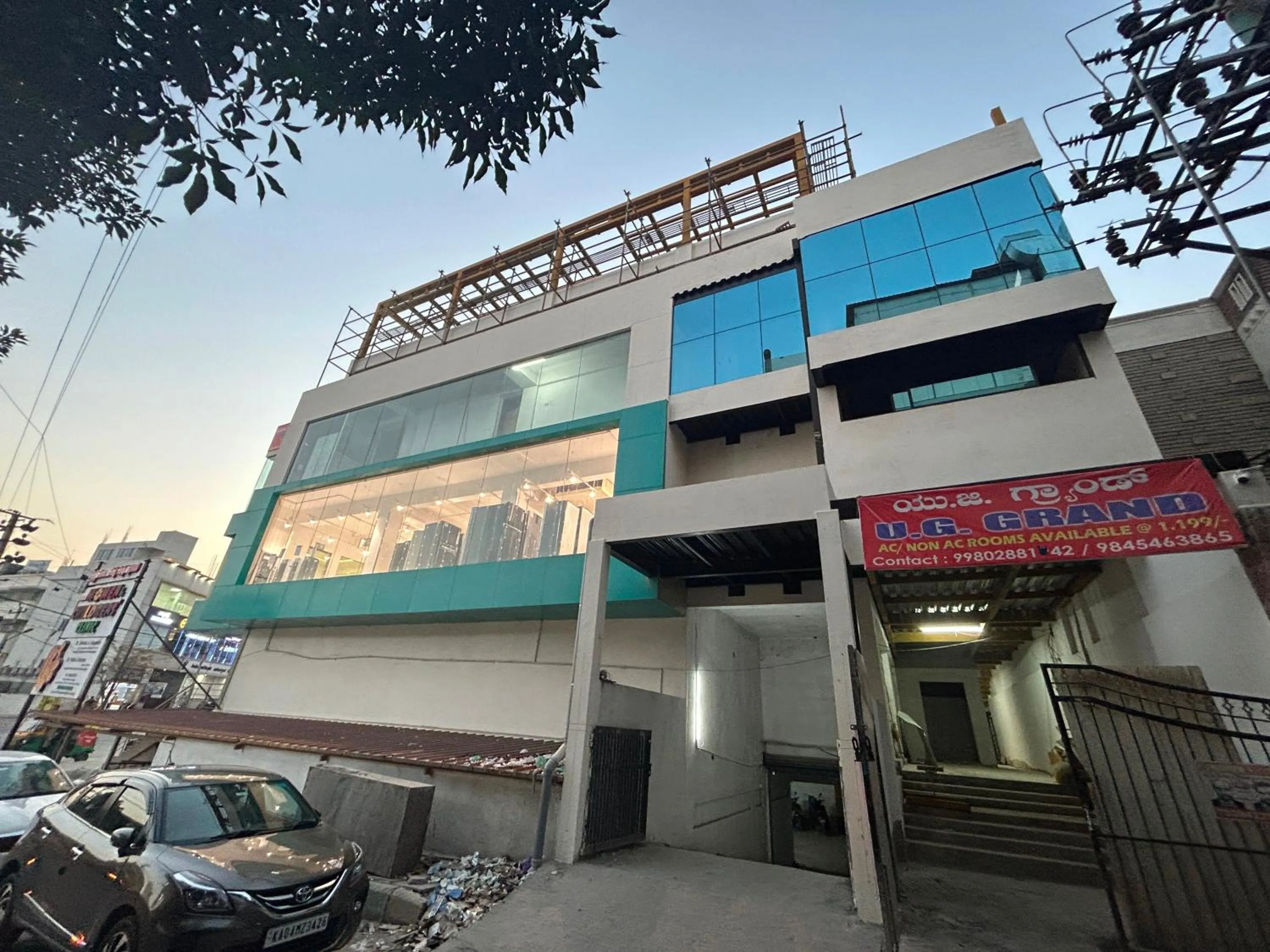 Facade/entrance in Hotel O U.G. Grand