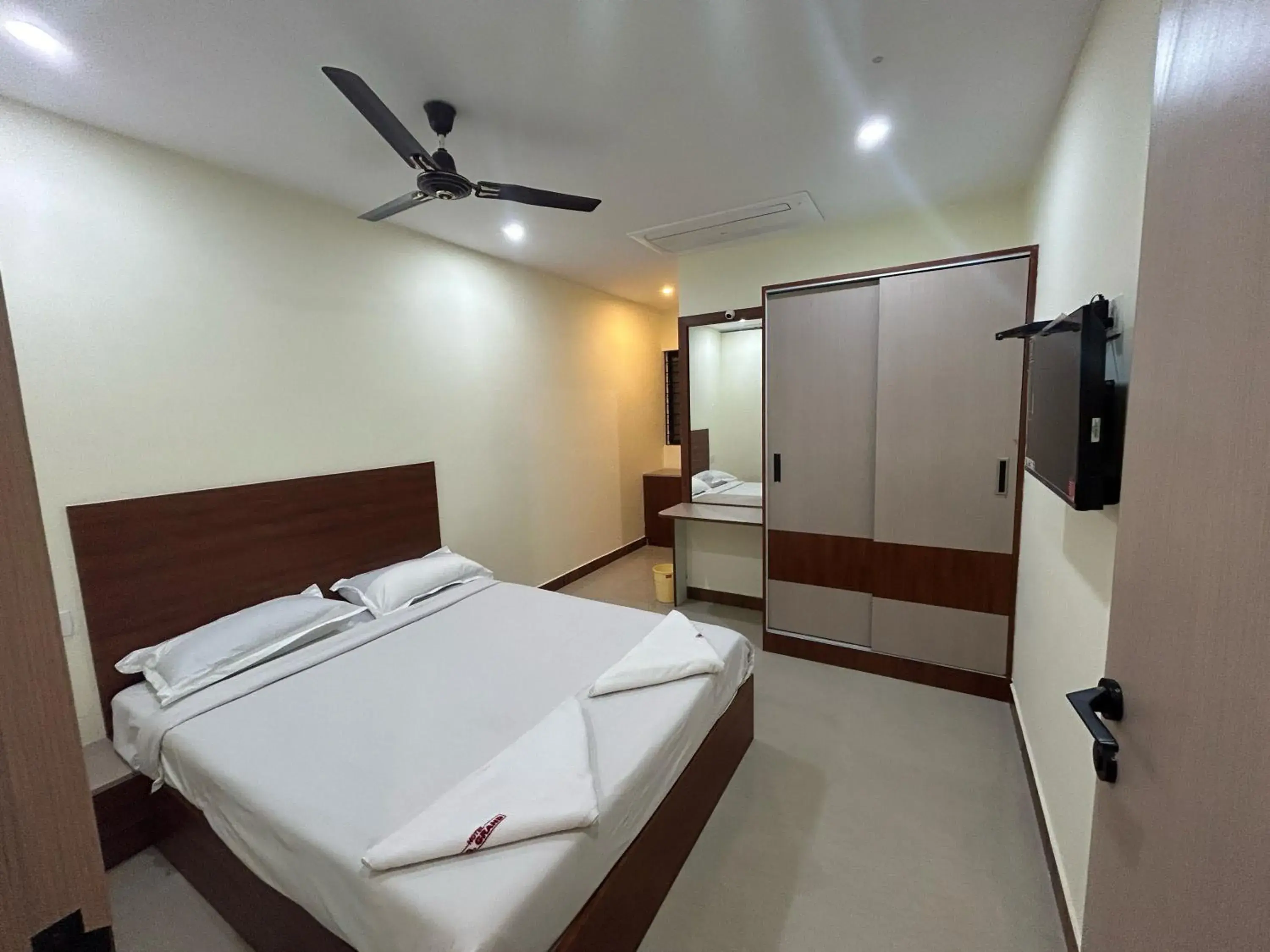 Other, Bed in Hotel O U.G. Grand Other, Bed in Hotel O U.G. Grand