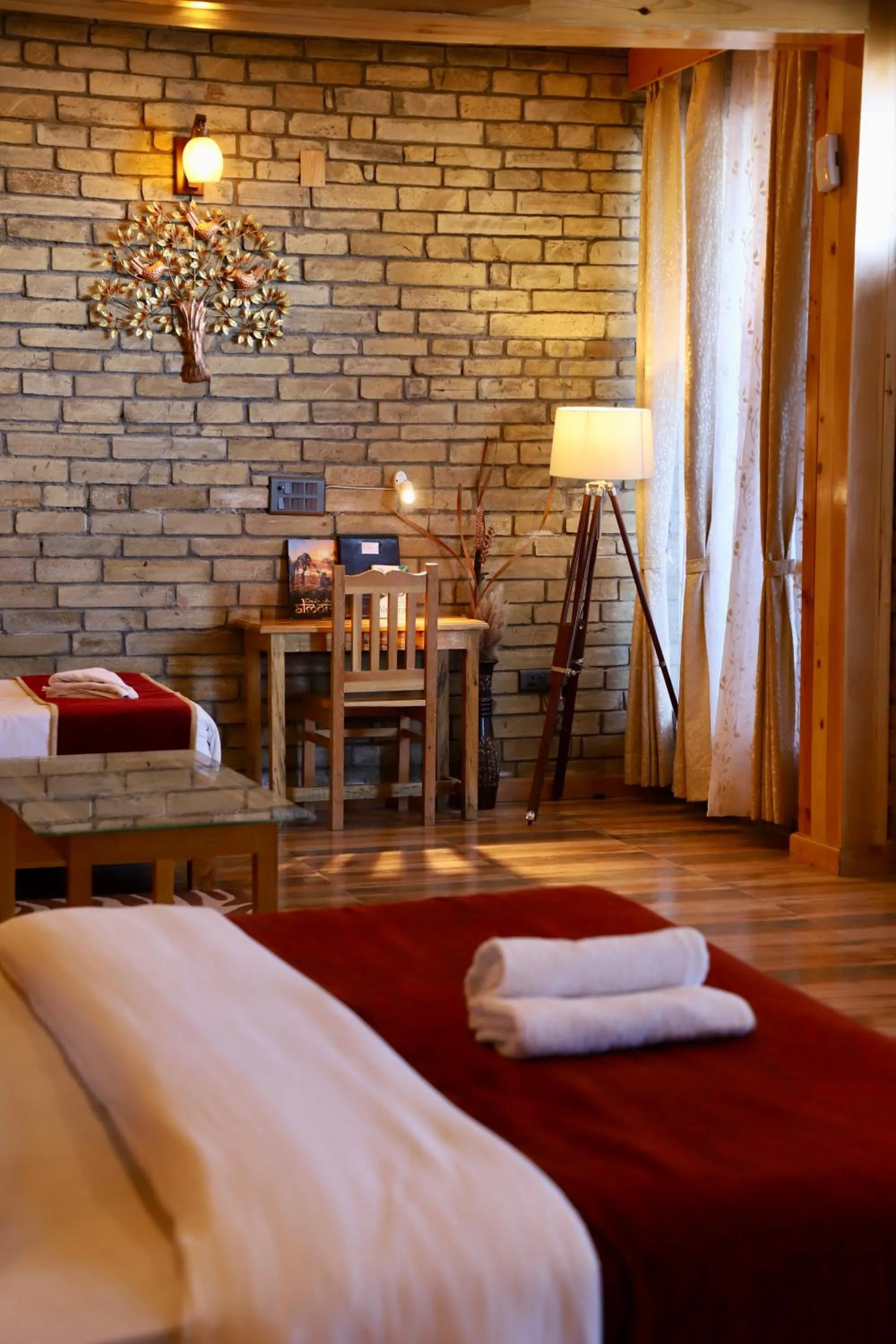 Kasar Himalaya Holiday Resort, Binsar Rd