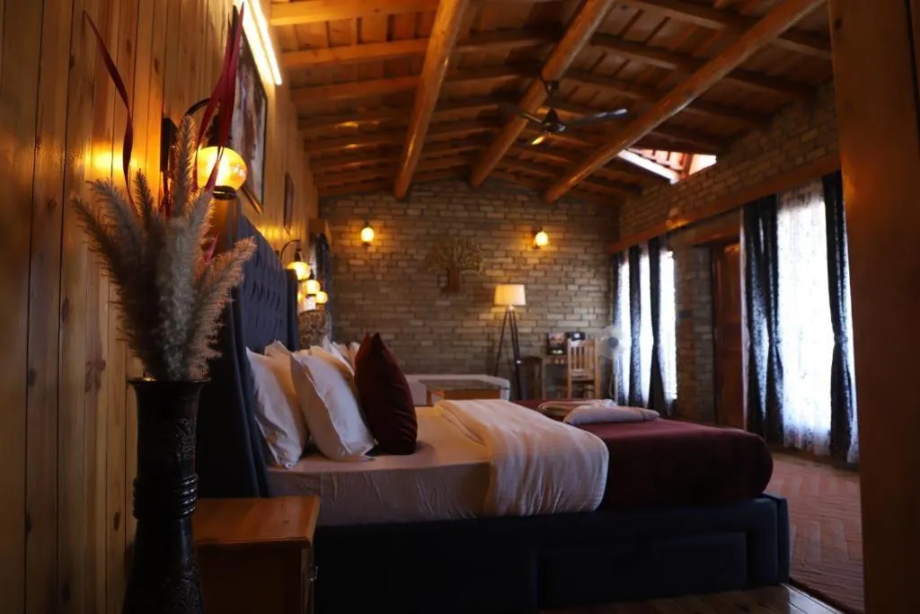 Kasar Himalaya Holiday Resort, Binsar Rd