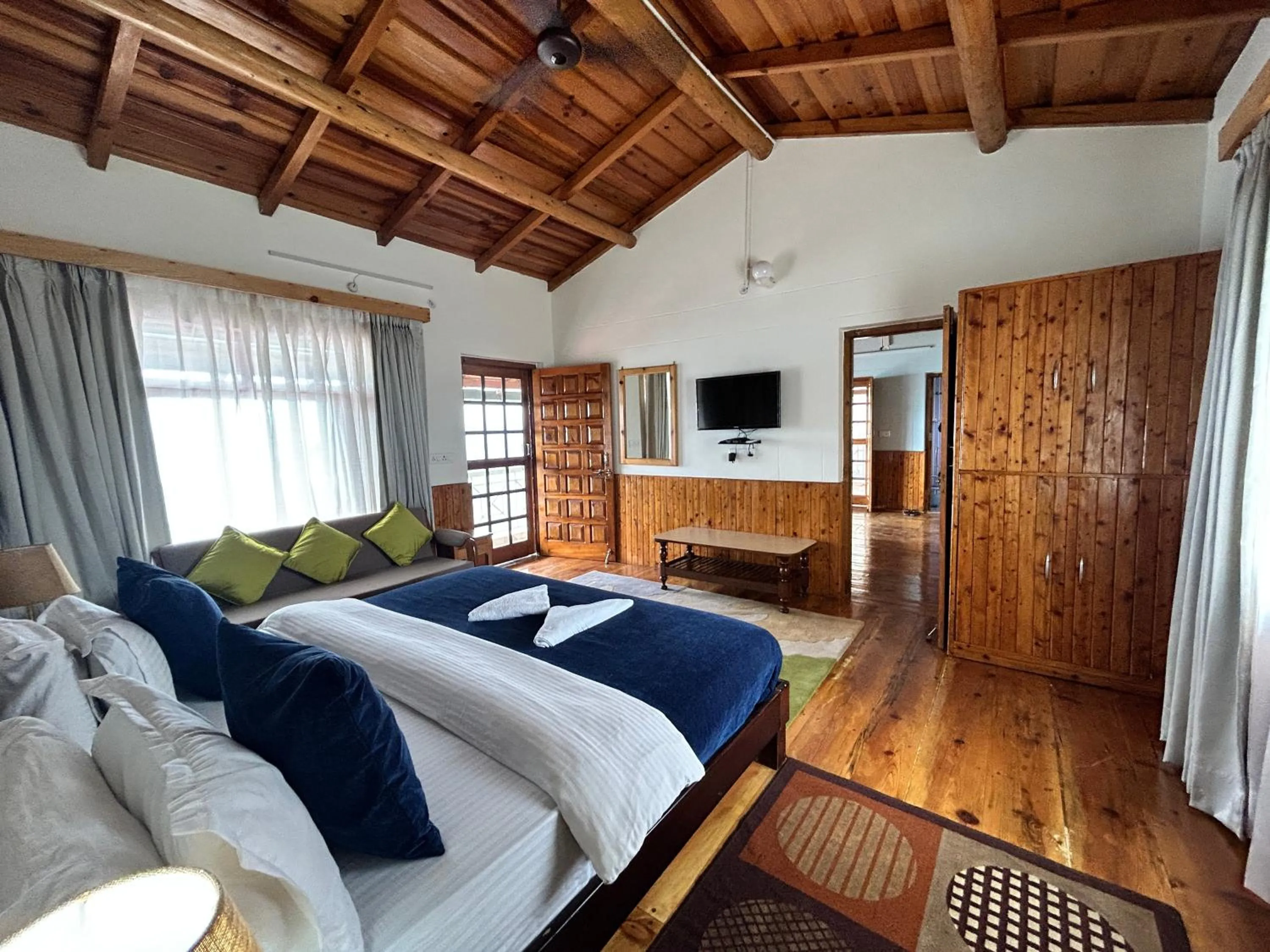 Kasar Himalaya Holiday Resort, Binsar Rd