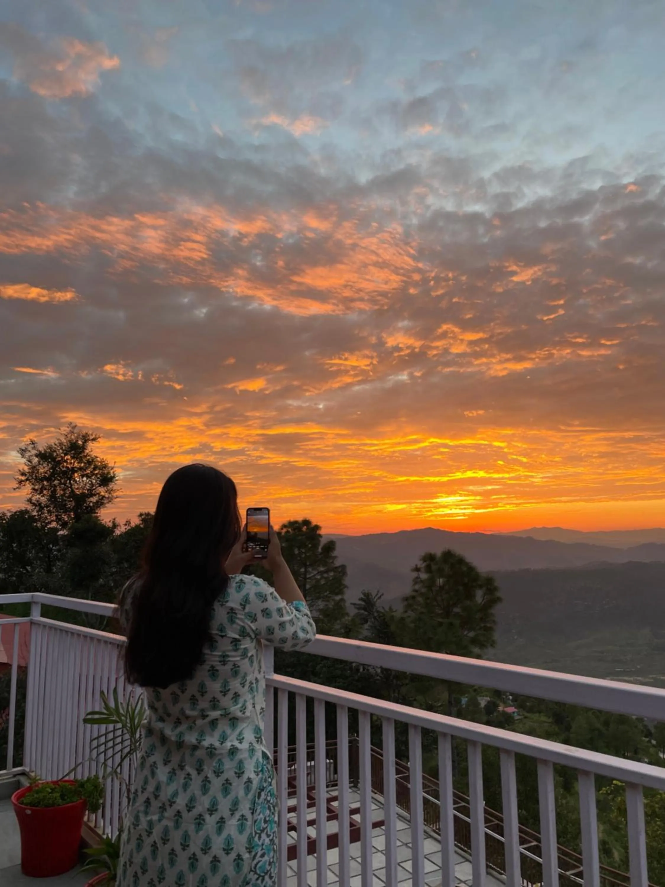 Kasar Himalaya Holiday Resort, Binsar Rd