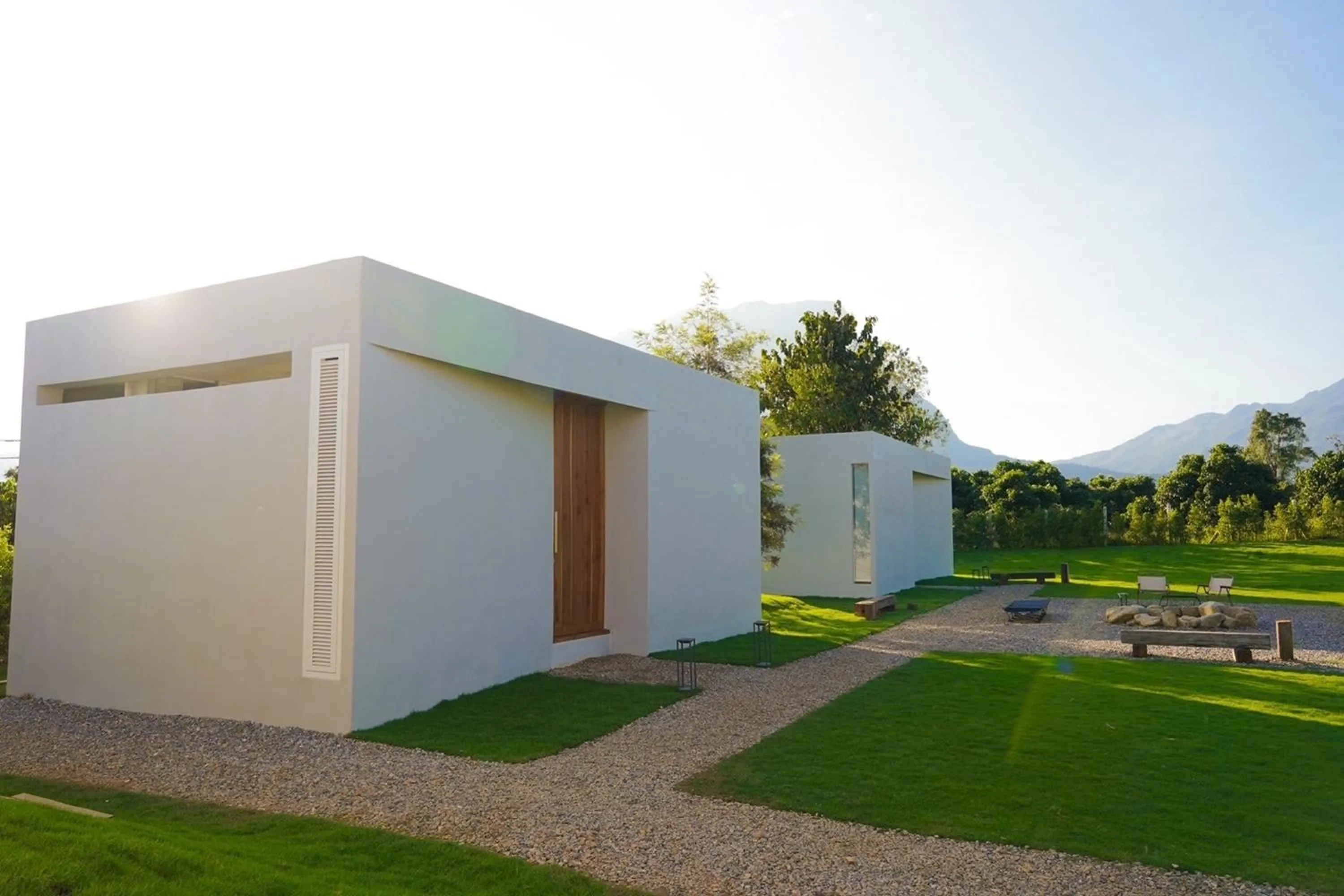 Property building in Mist Villa