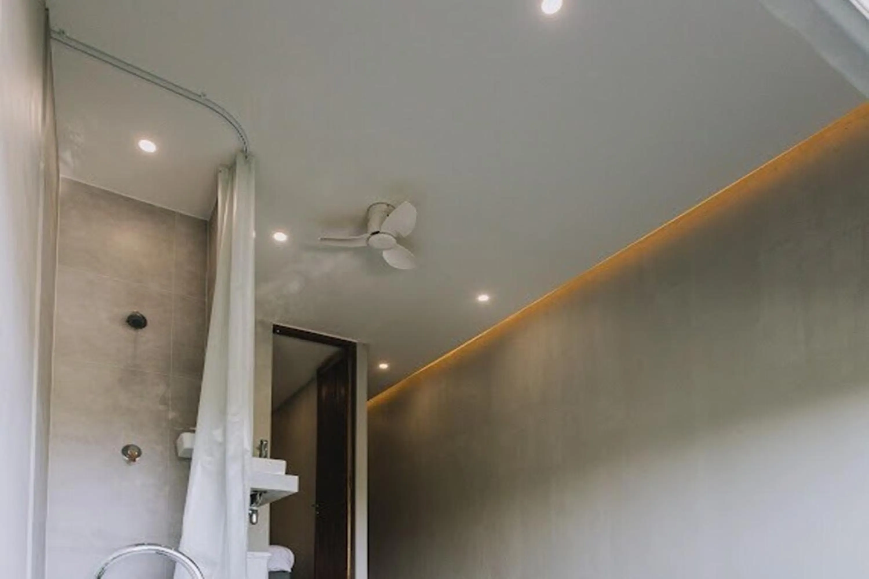 Bathroom in Mist Villa