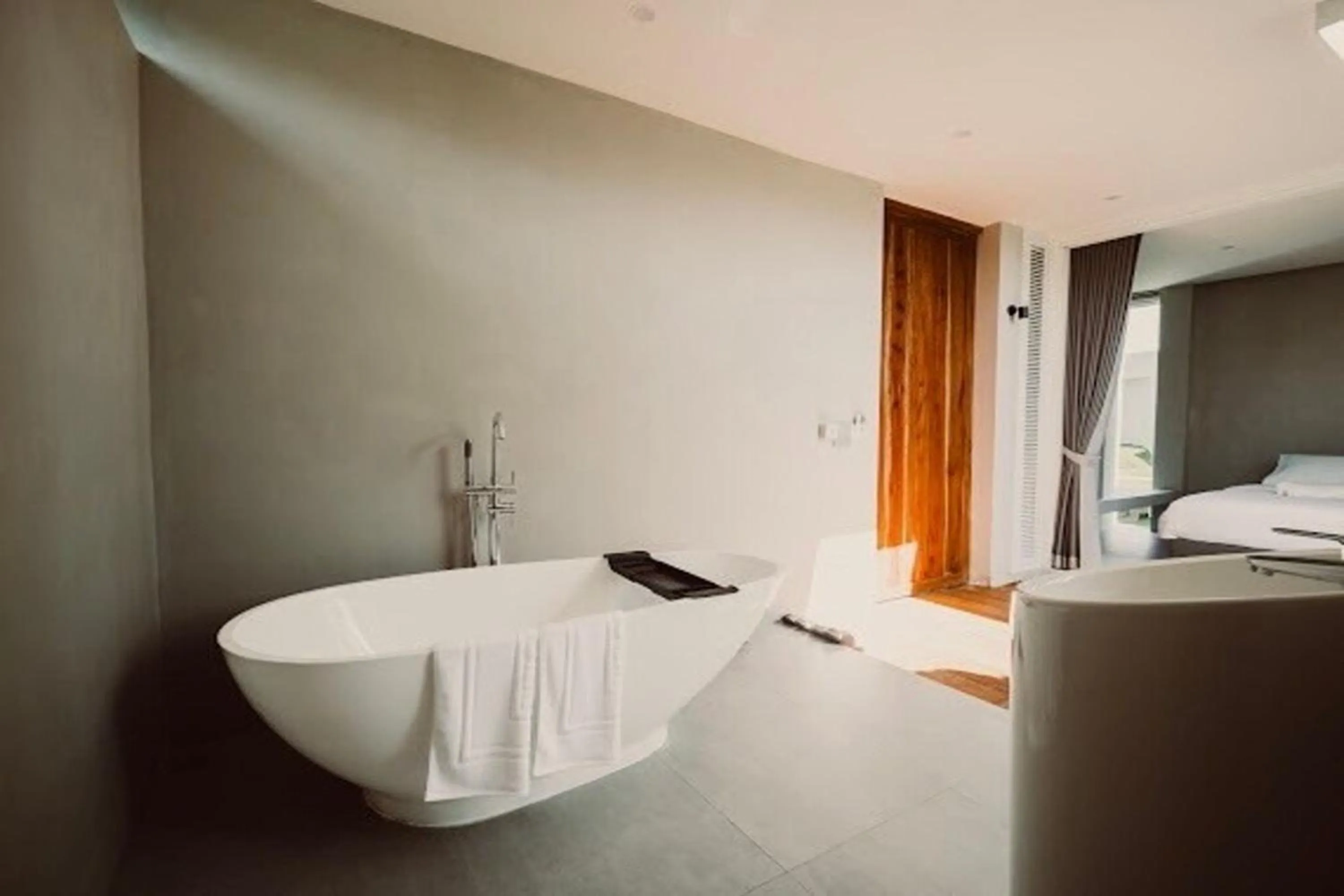Bathroom, Bed in Mist Villa