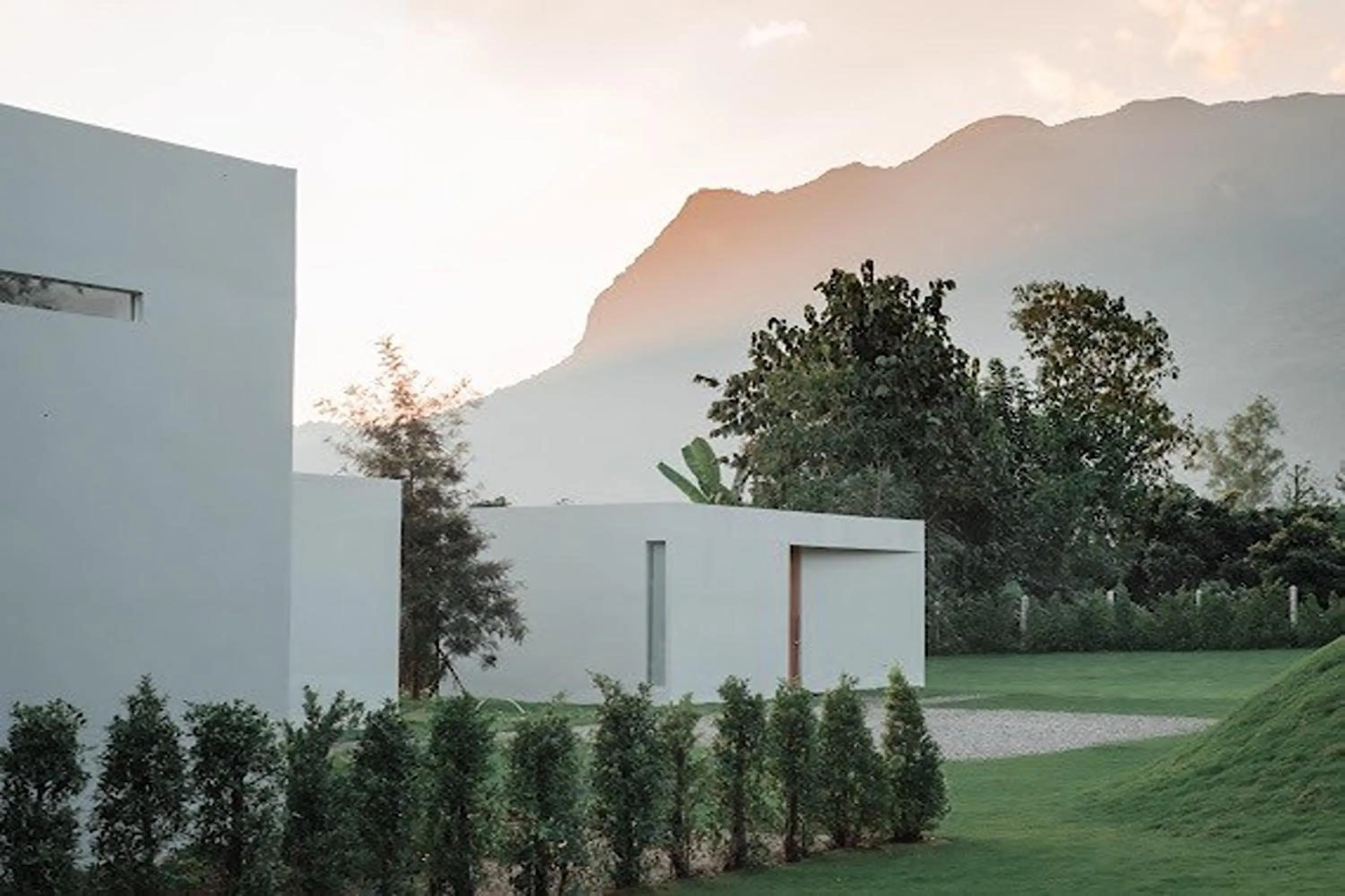 Property building in Mist Villa