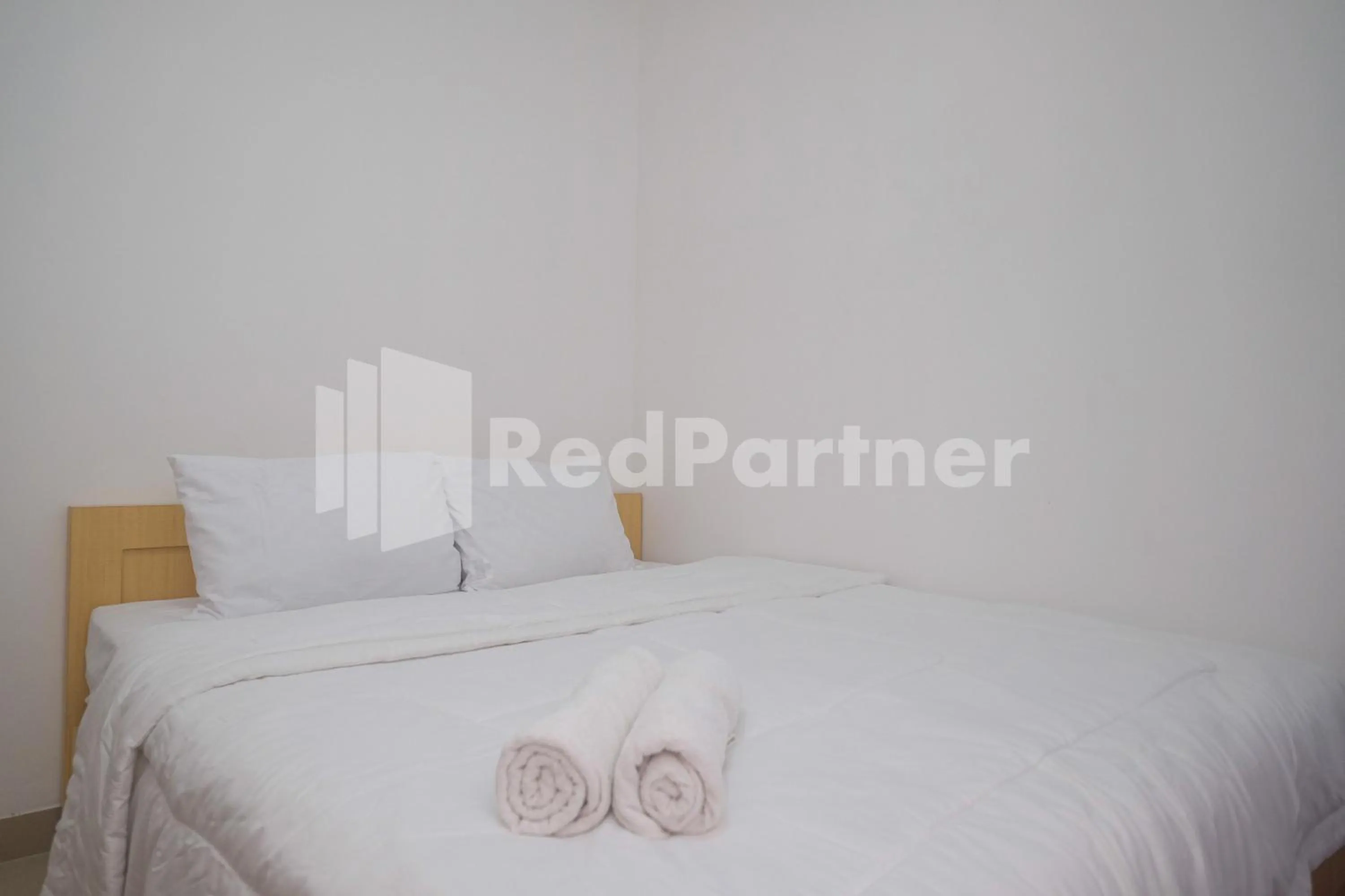 River House Mitra RedDoorz