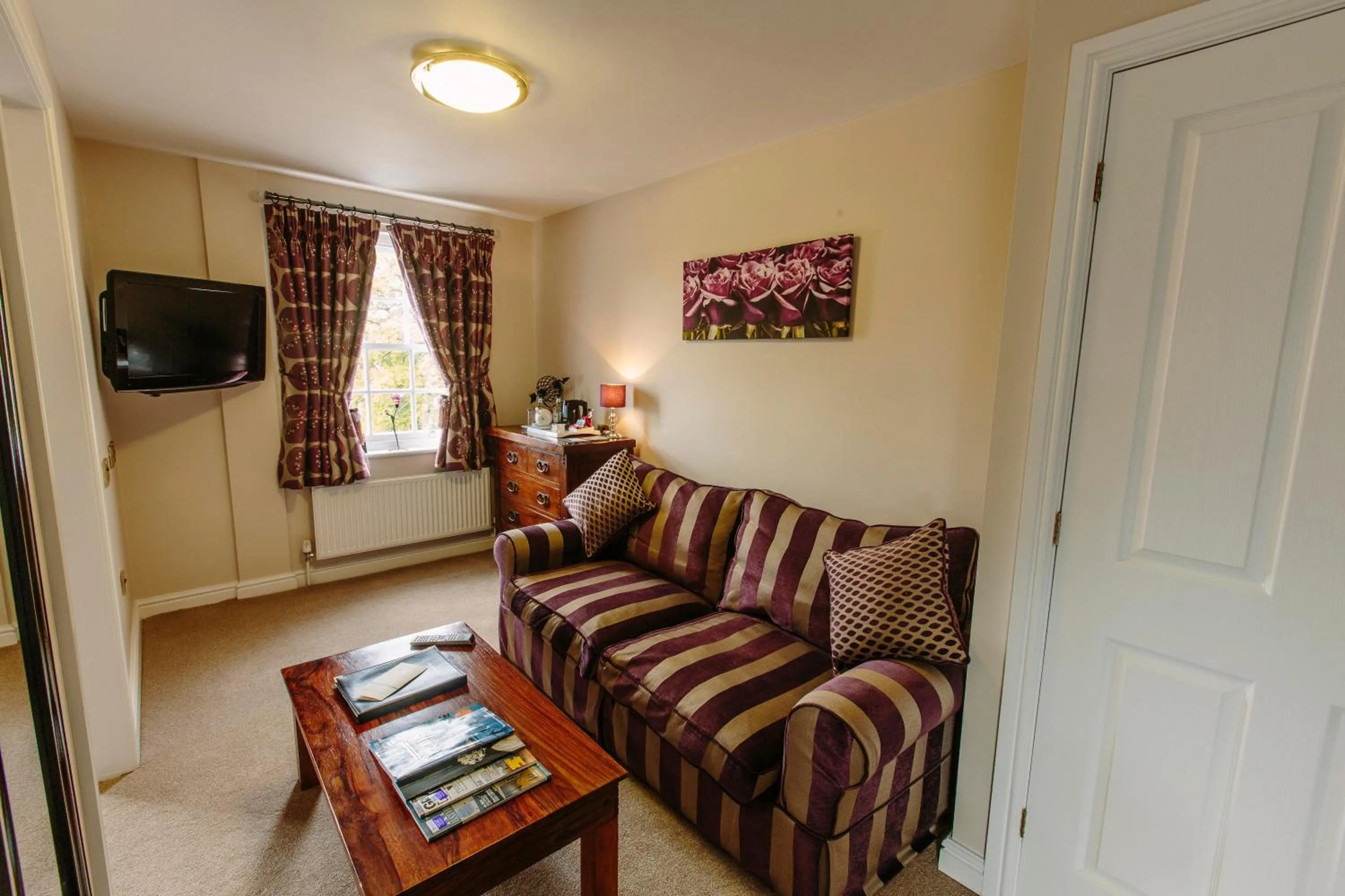 Seating area in Bannatyne Hotel Darlington