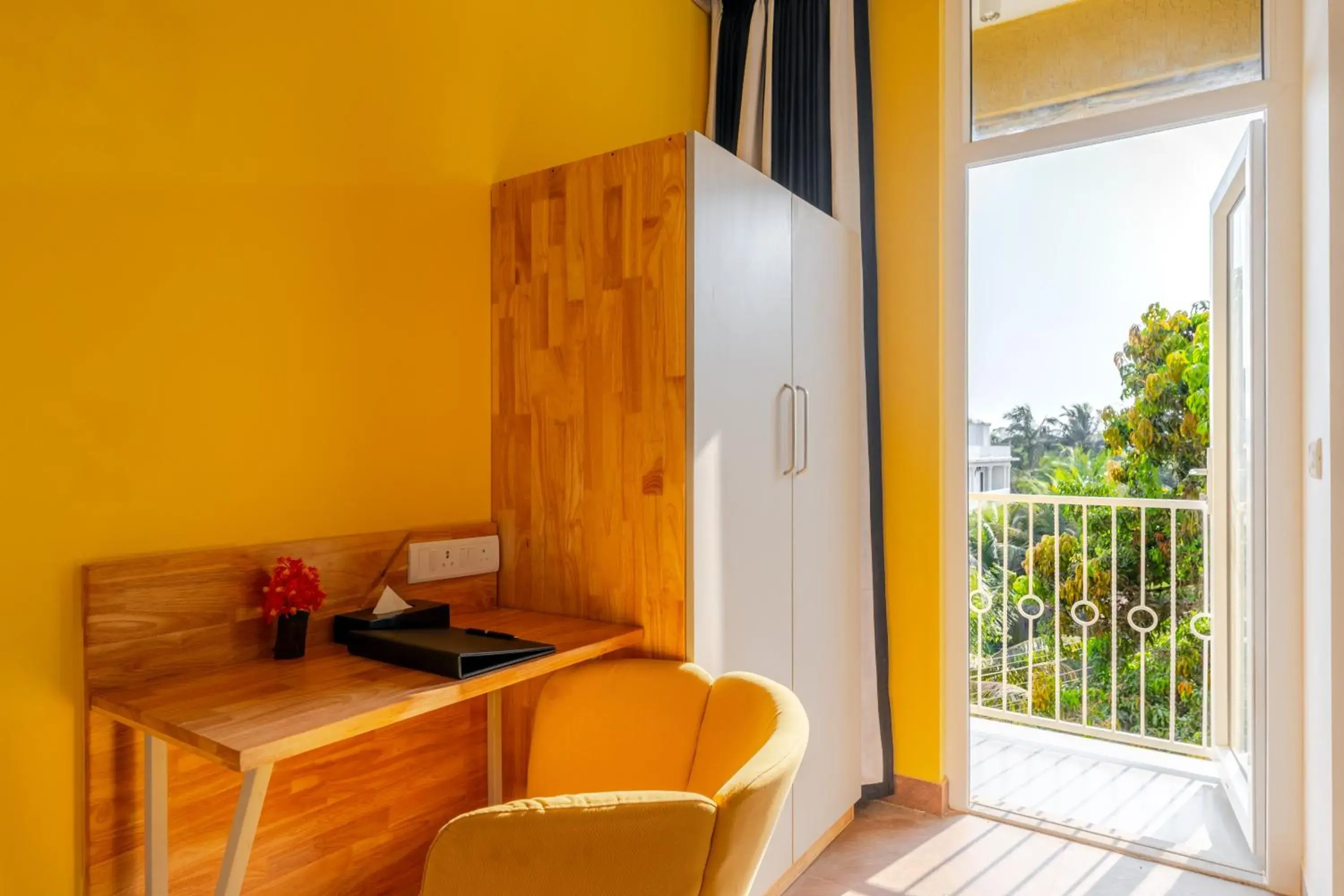 Superior King Room in Bedzzz Xclusiv Morjim, Goa By Leisure Hotels Superior King Room in Bedzzz Xclusiv Morjim, Goa By Leisure Hotels