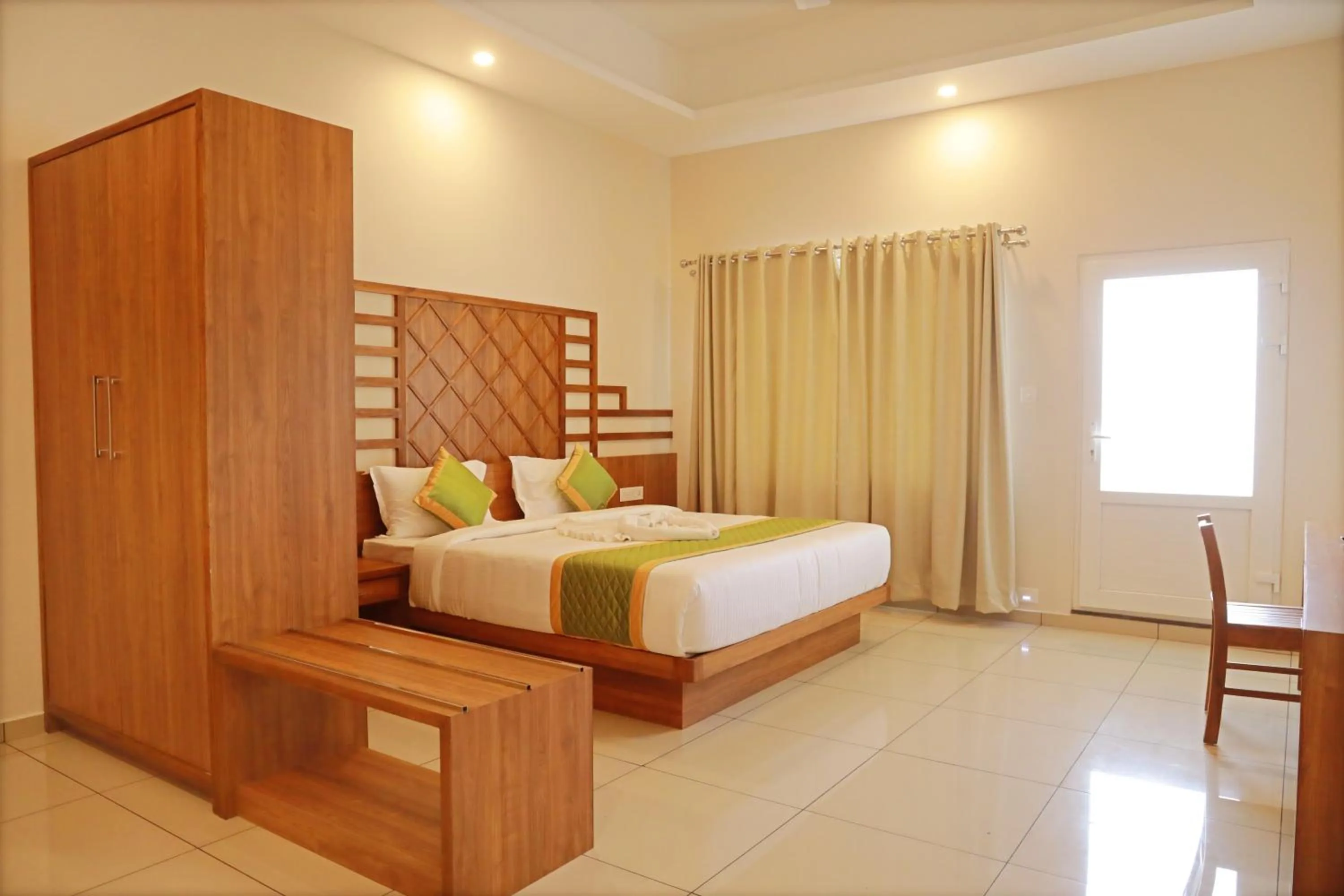 Bedroom, Bed in Misty Dale Luxury Resort & Spa