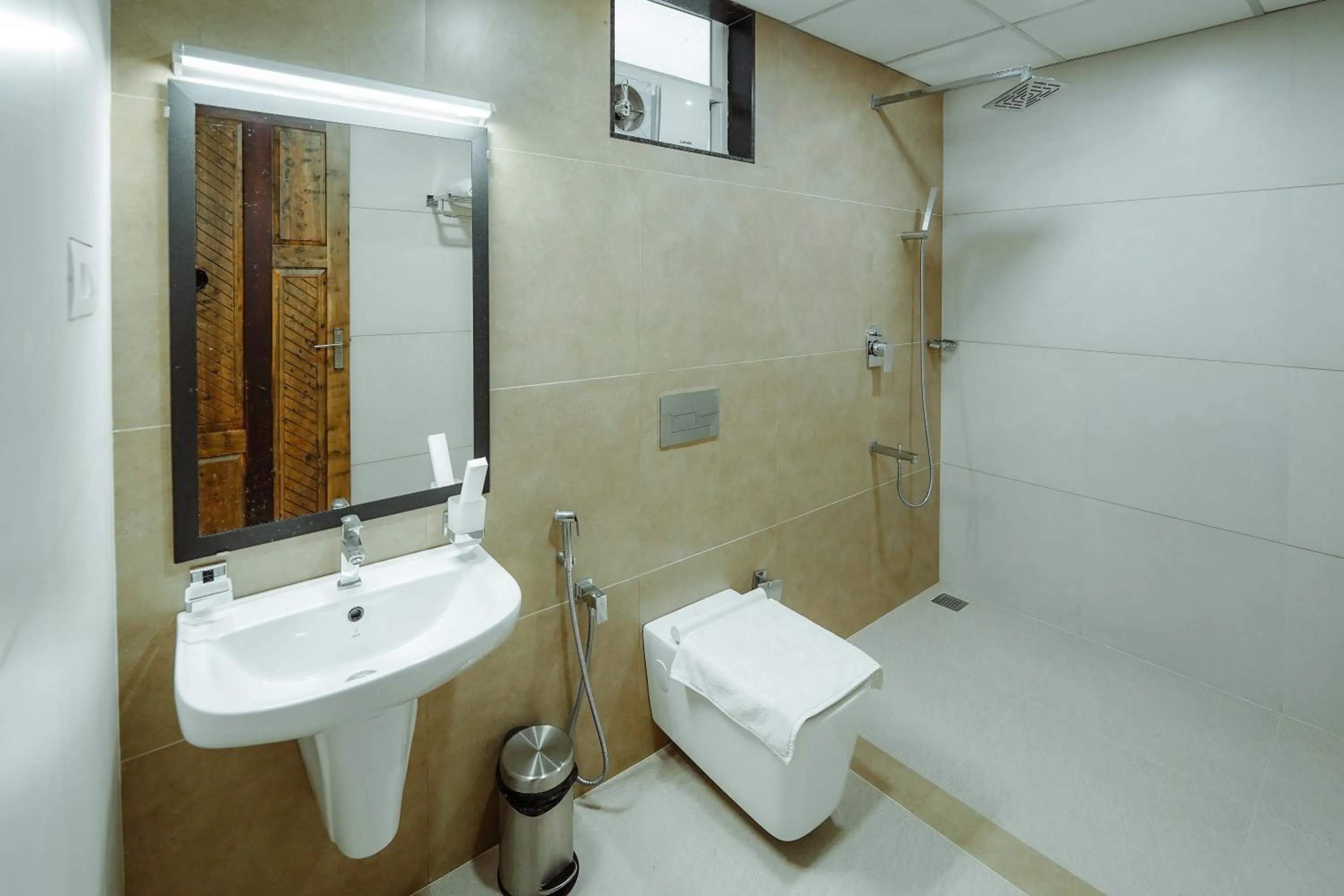 Bathroom in Misty Dale Luxury Resort & Spa