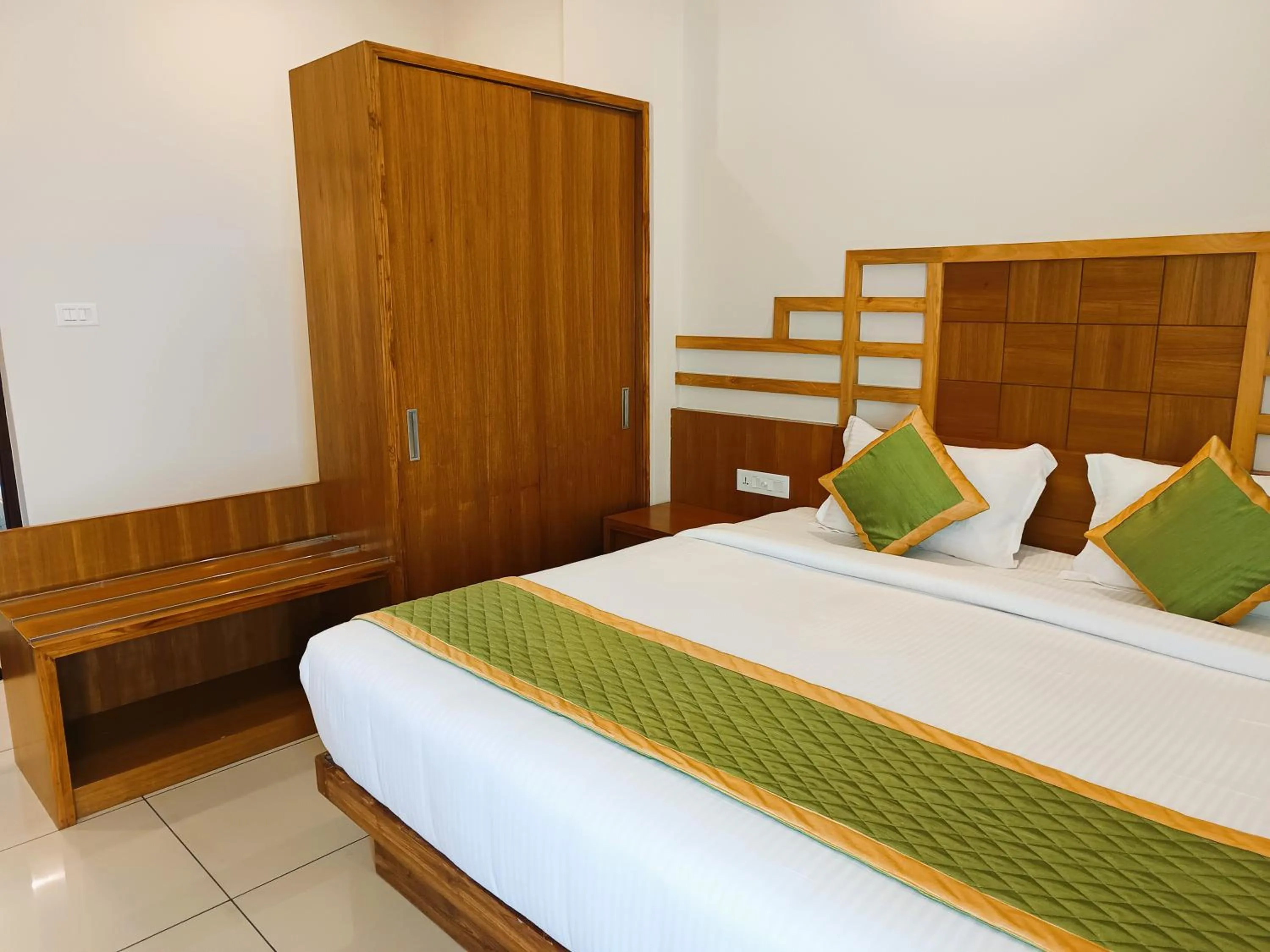 Bed in Misty Dale Luxury Resort & Spa