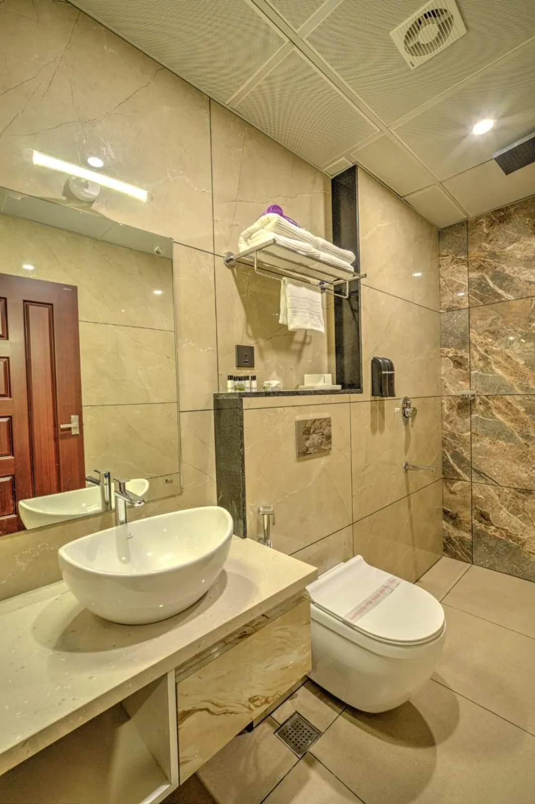 Bathroom in Misty Dale Luxury Resort & Spa