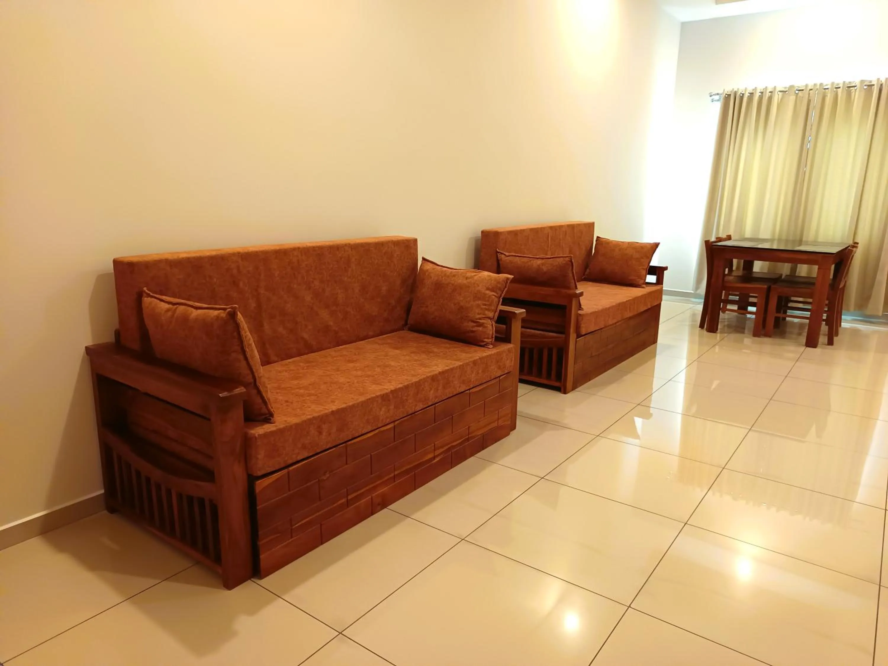 Living room in Misty Dale Luxury Resort & Spa