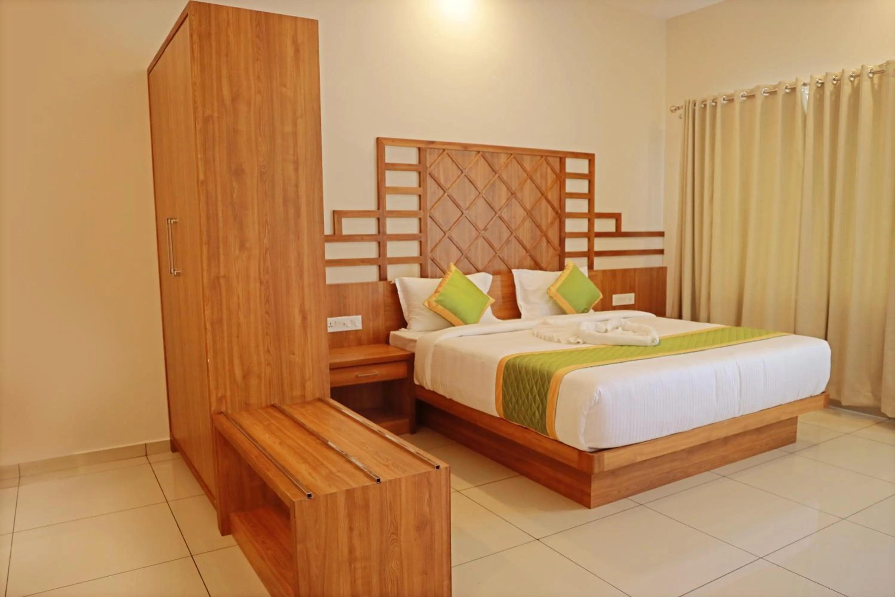 Bedroom, Bed in Misty Dale Luxury Resort & Spa