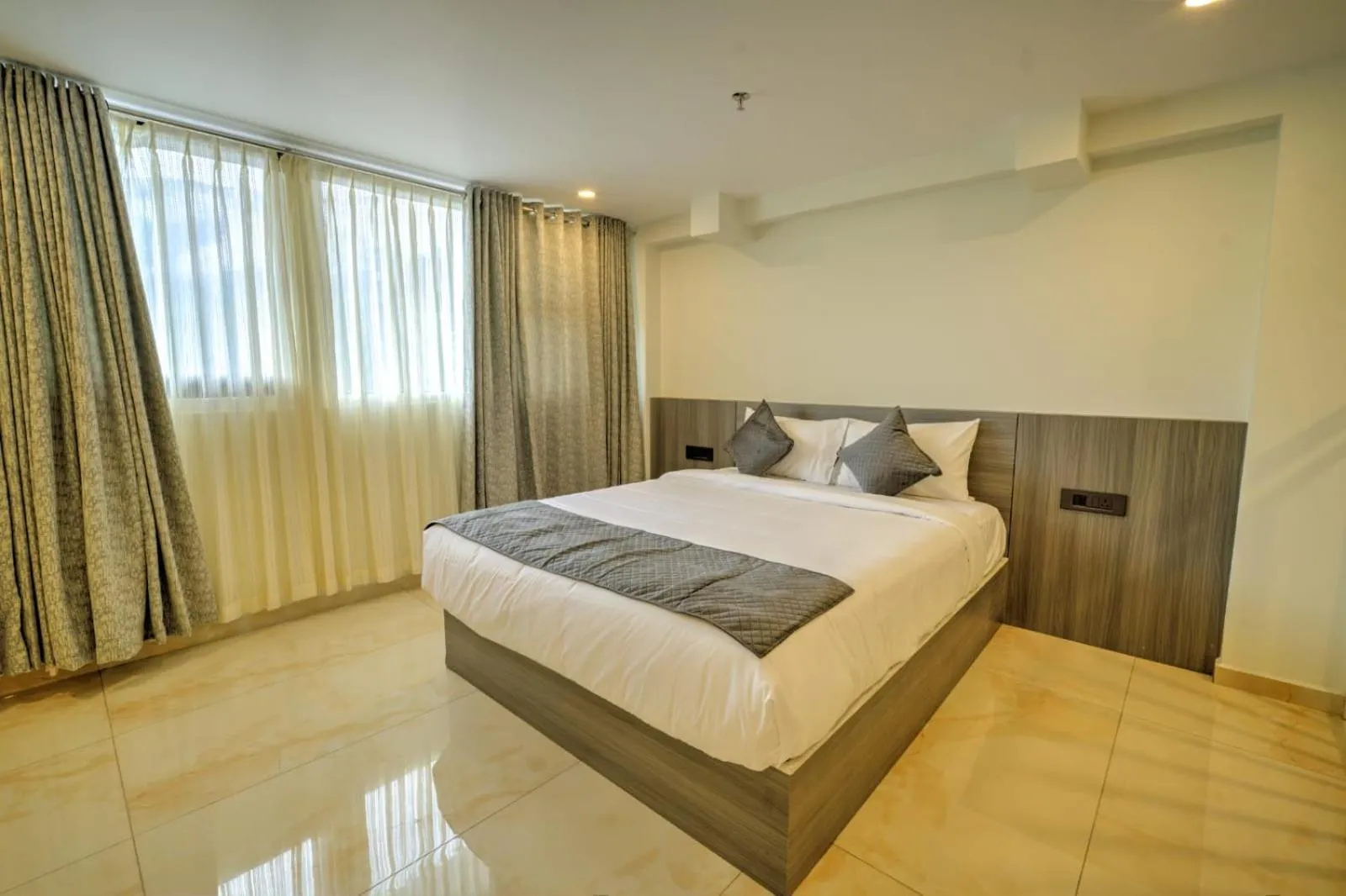 Bedroom, Bed in Misty Dale Luxury Resort & Spa