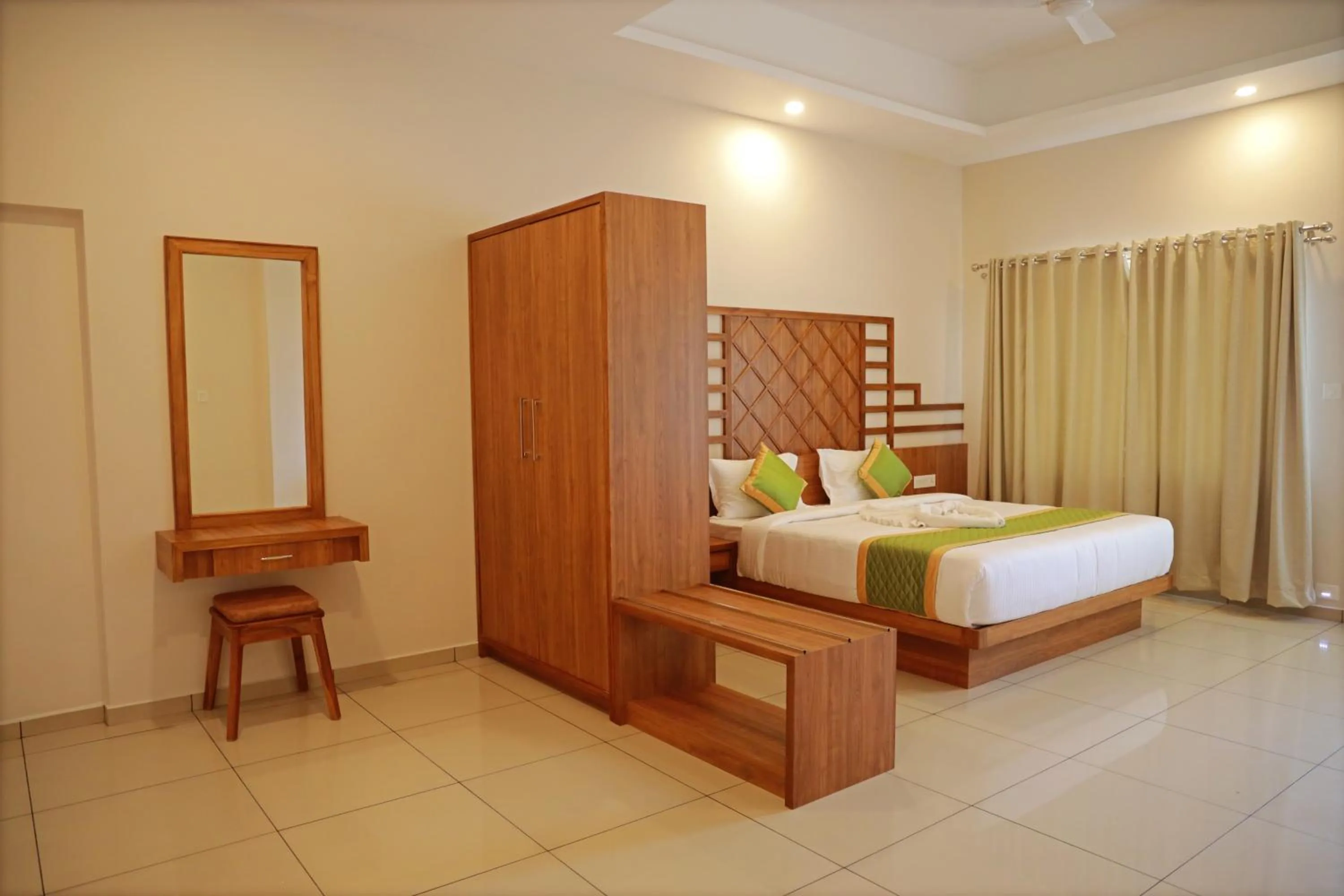 Bedroom, Bed in Misty Dale Luxury Resort & Spa