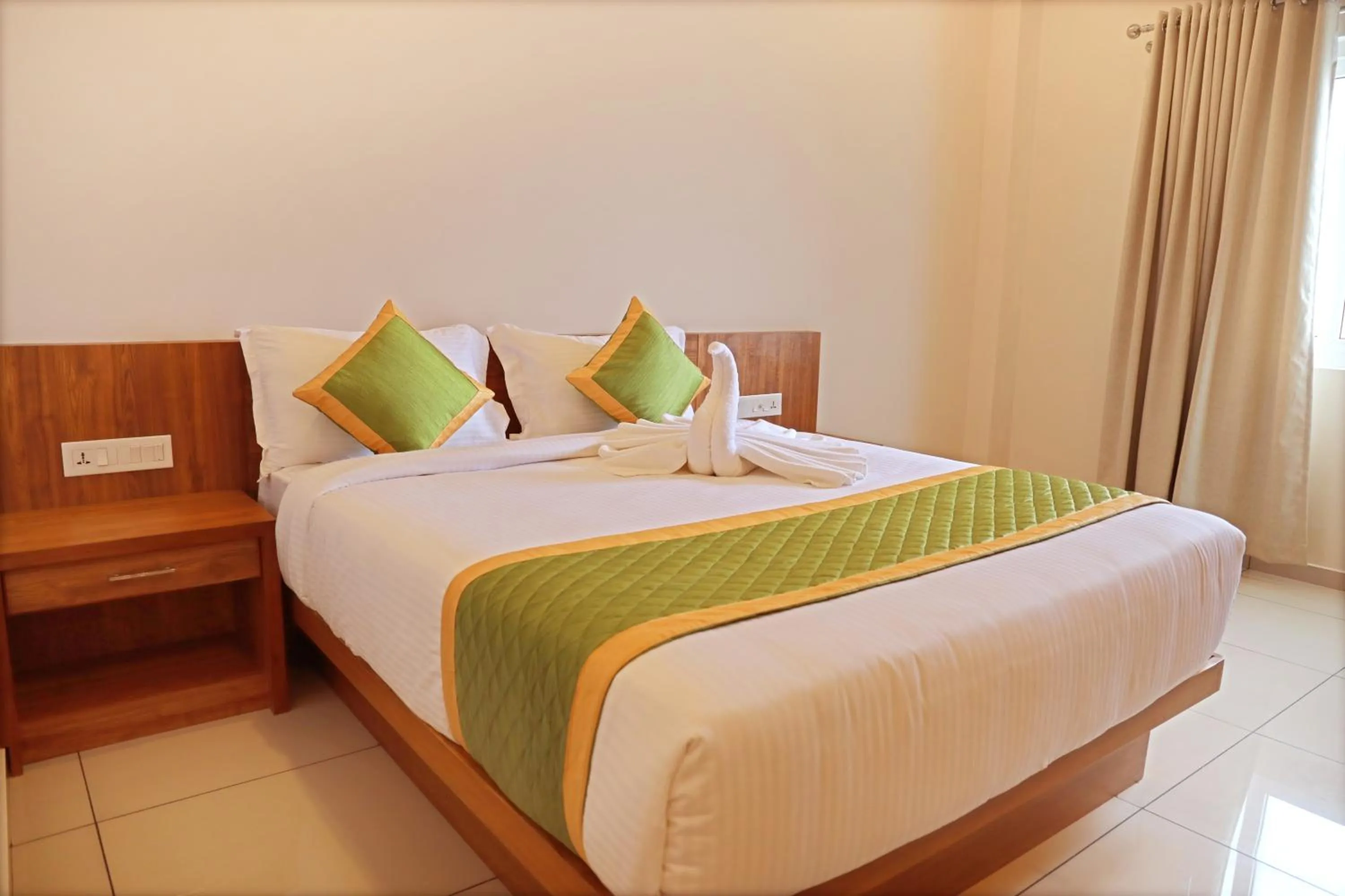 Bedroom, Bed in Misty Dale Luxury Resort & Spa