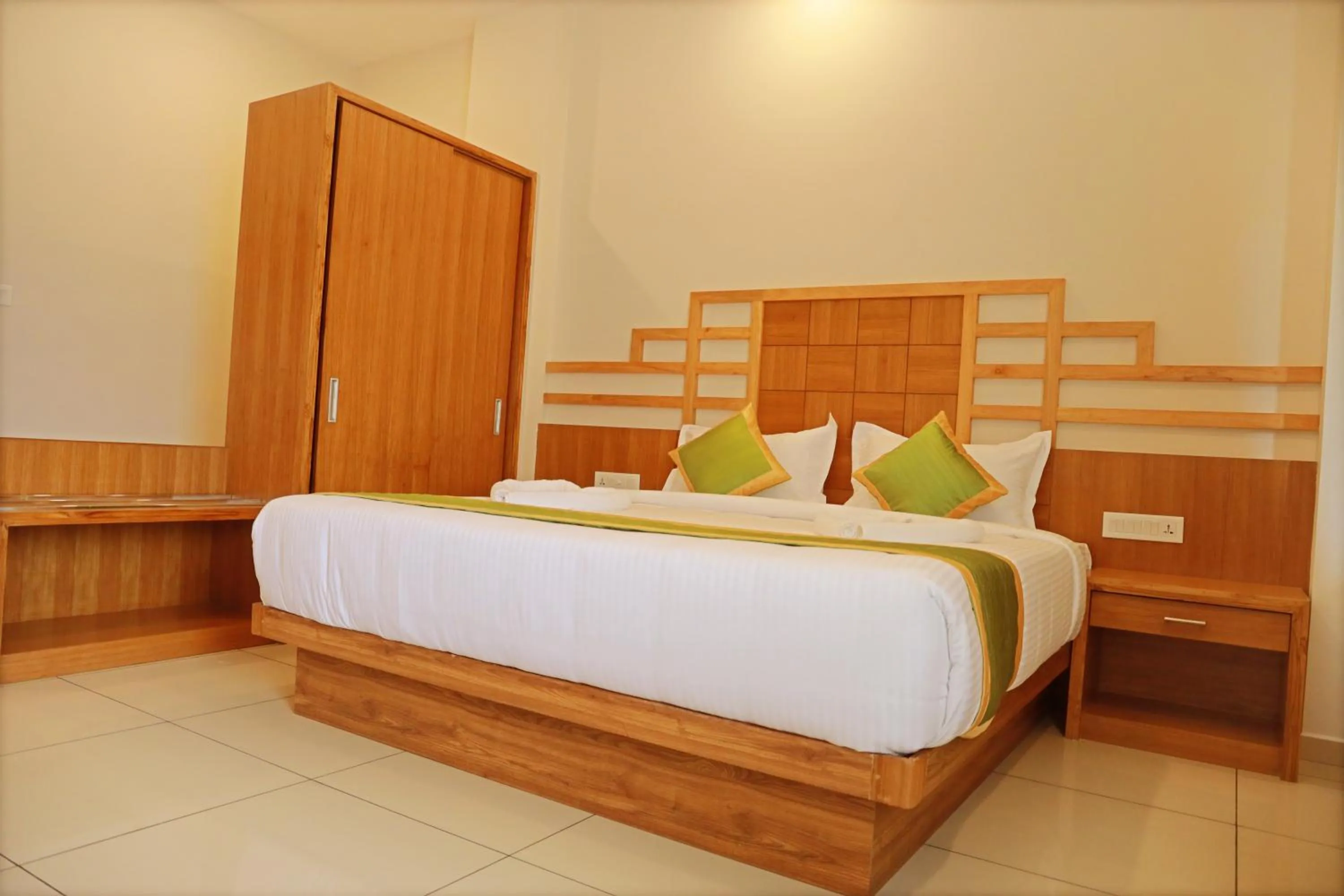 Bedroom, Bed in Misty Dale Luxury Resort & Spa
