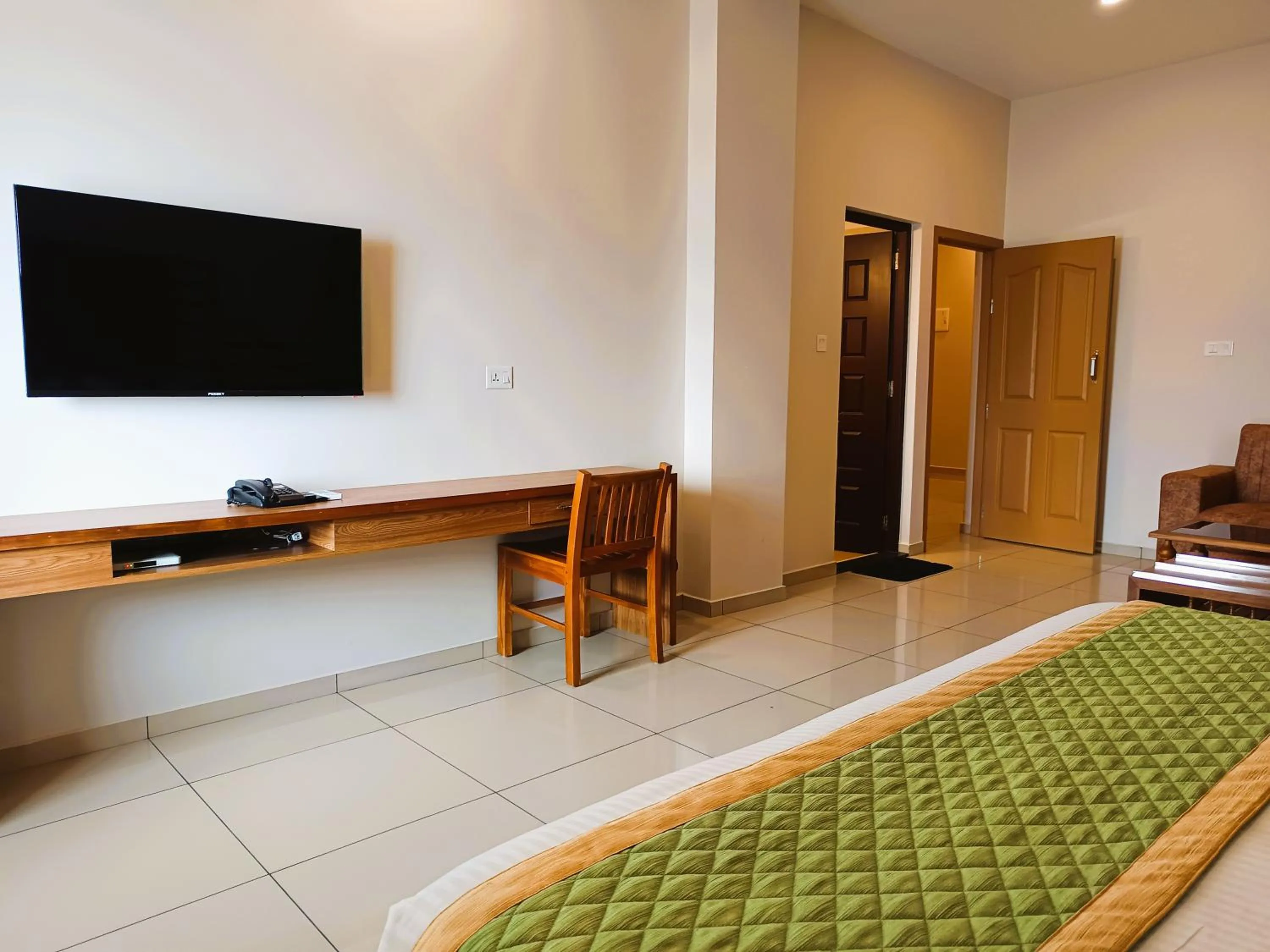 Bedroom, Bed in Misty Dale Luxury Resort & Spa