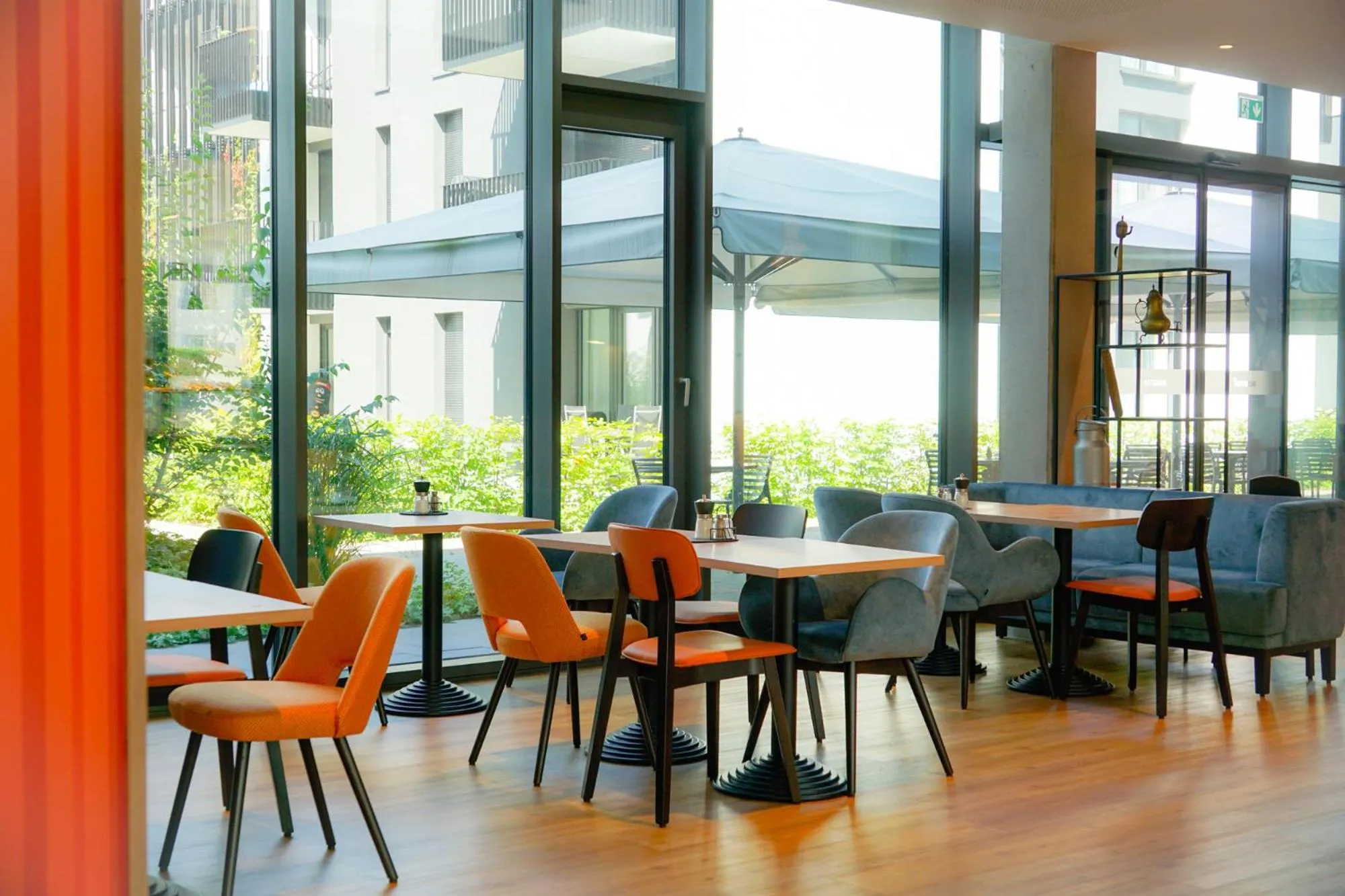 Restaurant/places to eat in mightyTwice Hotel Achern