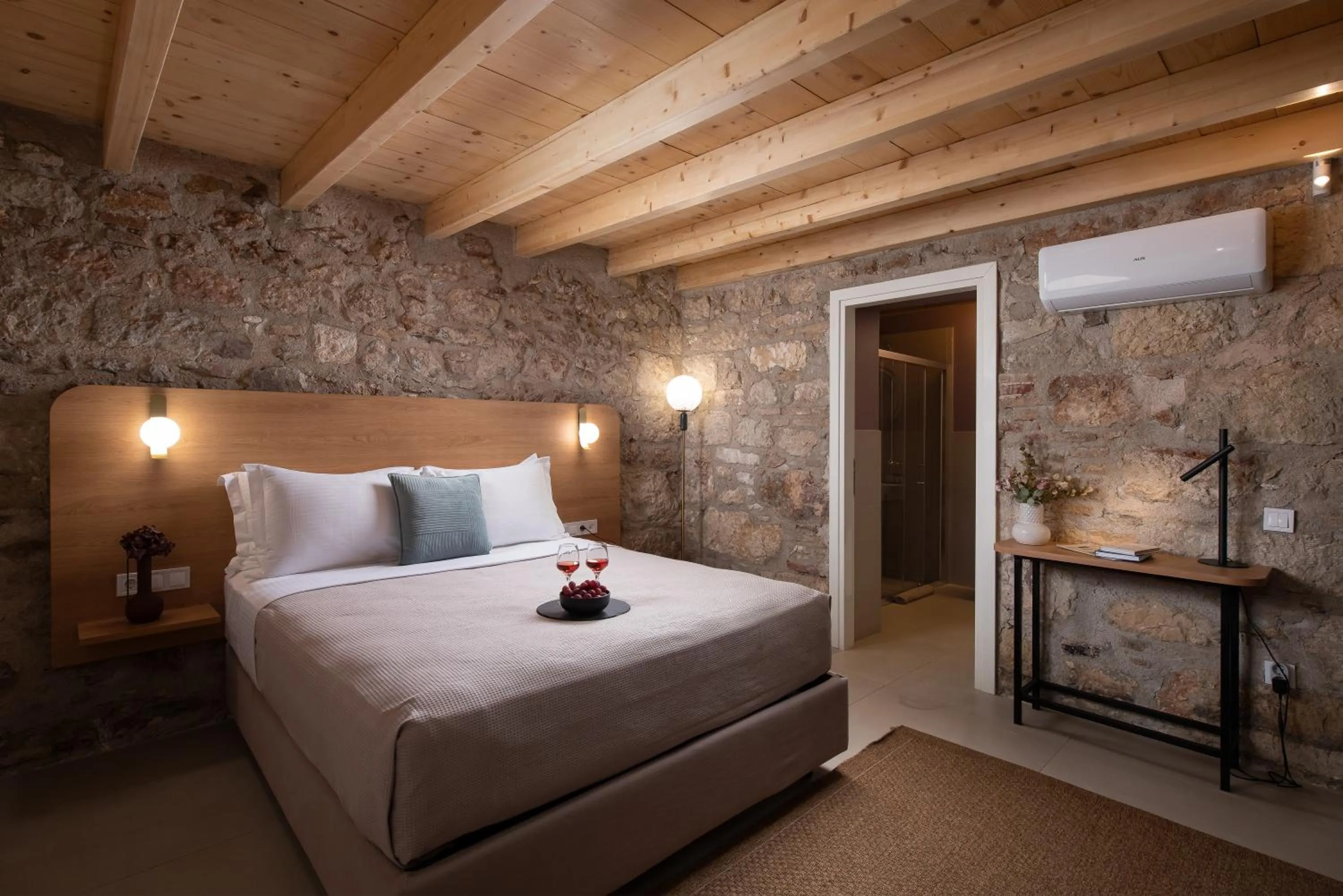 Bed in Living Yard Acropolis