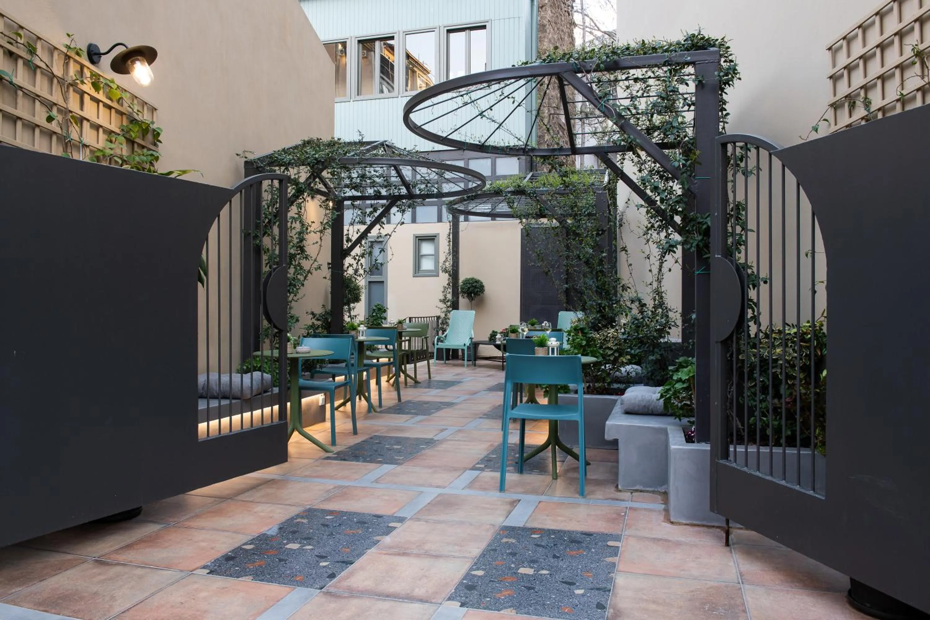 Property building in Living Yard Acropolis