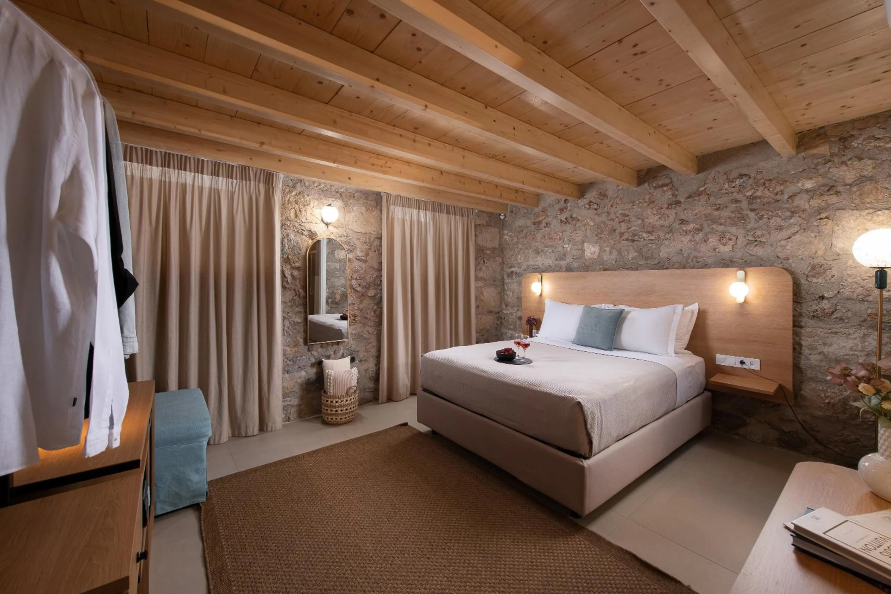 Bed in Living Yard Acropolis