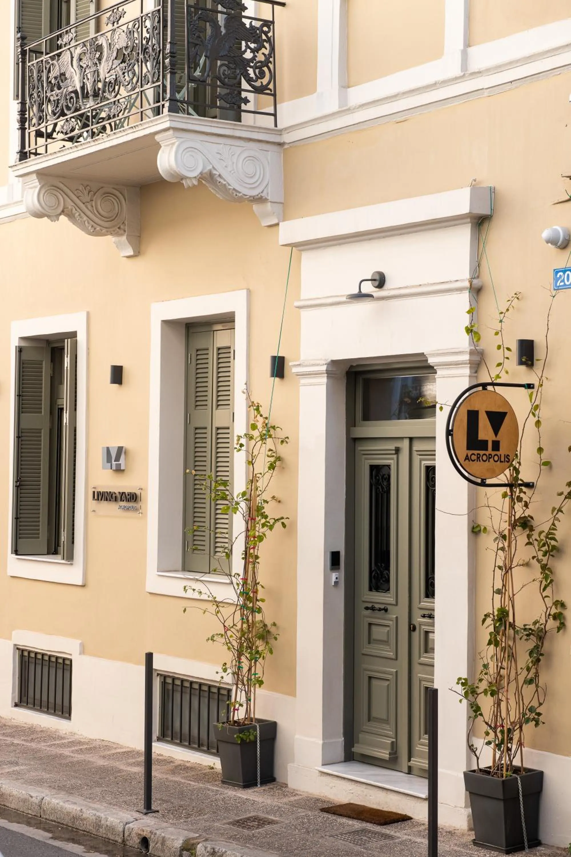 Property building in Living Yard Acropolis