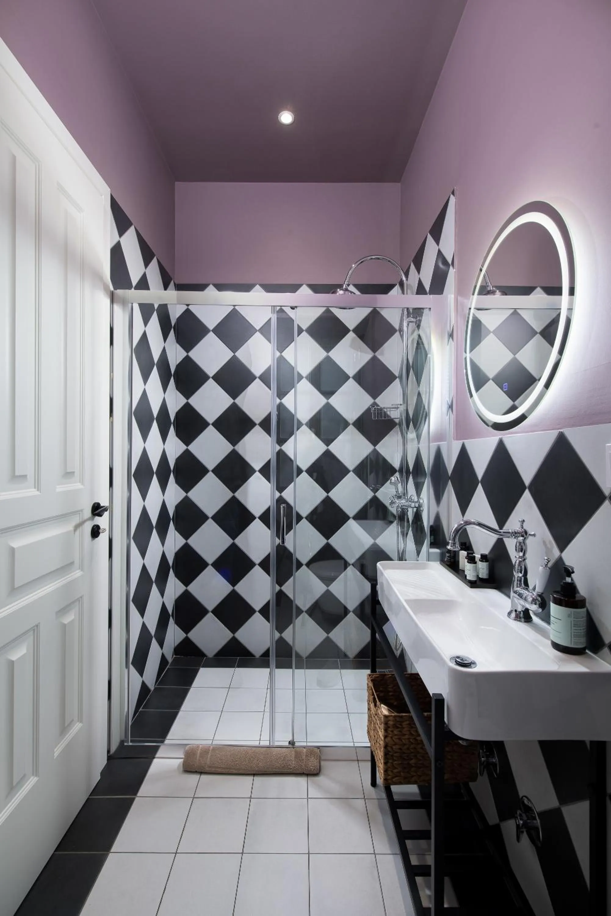 Bathroom in Living Yard Acropolis