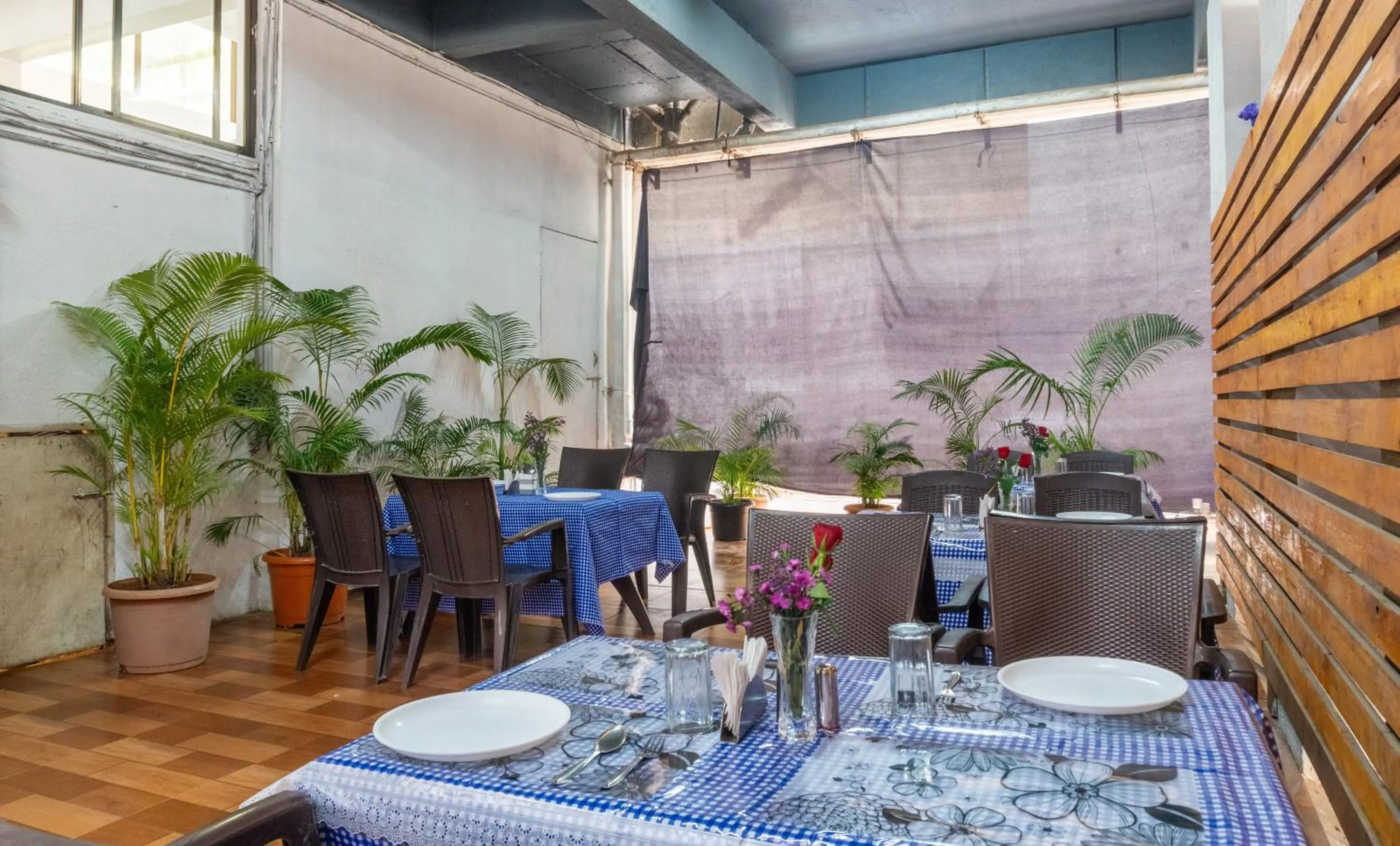 Dining area in Treebo Blossom - Viman Nagar