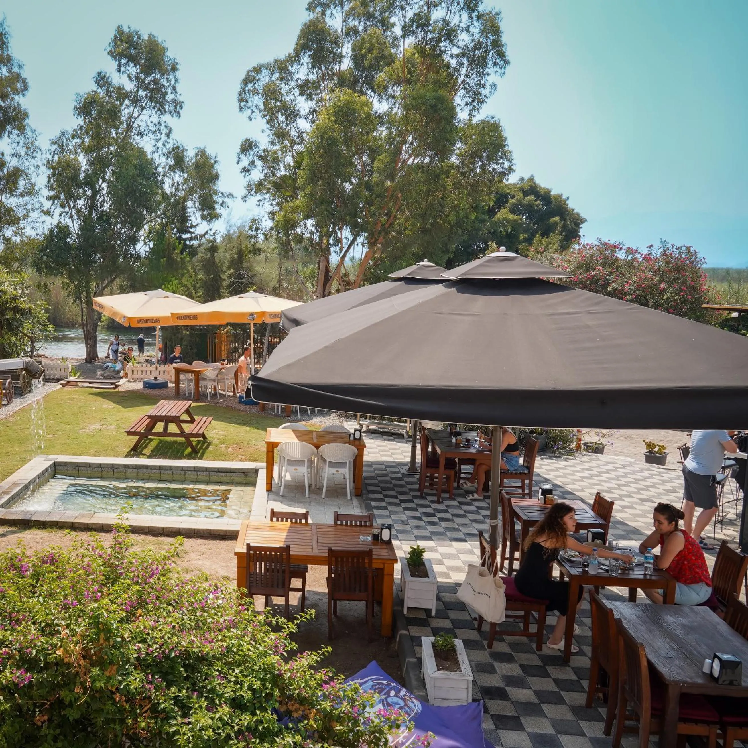 Restaurant/places to eat in Akyaka Nehir Butik Otel